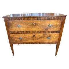 18th Century Italian Neoclassical Walnut Commode
