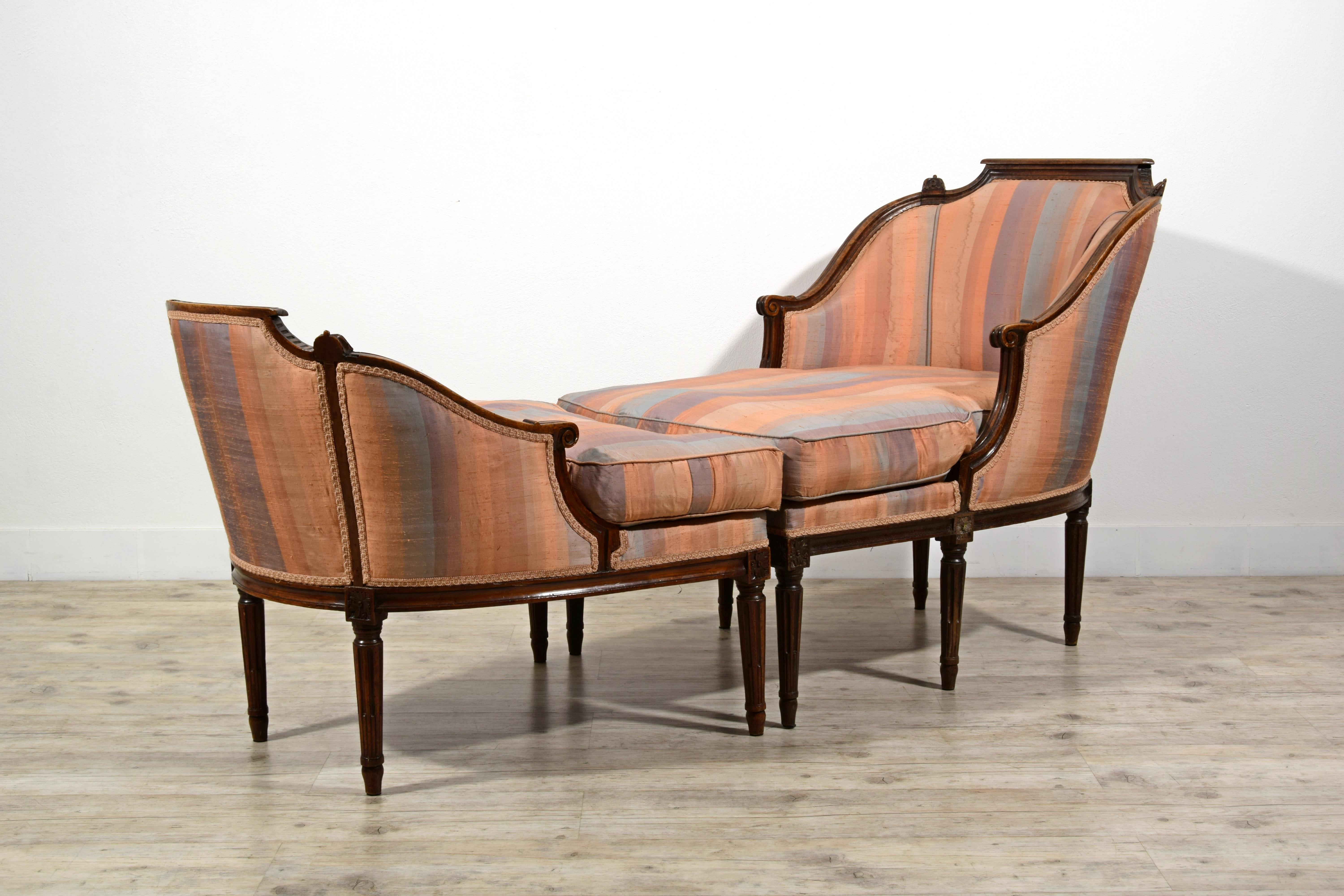 18th Century, Italian Neoclassical Walnut Wood Duchesse Brisée Armchair For Sale 8