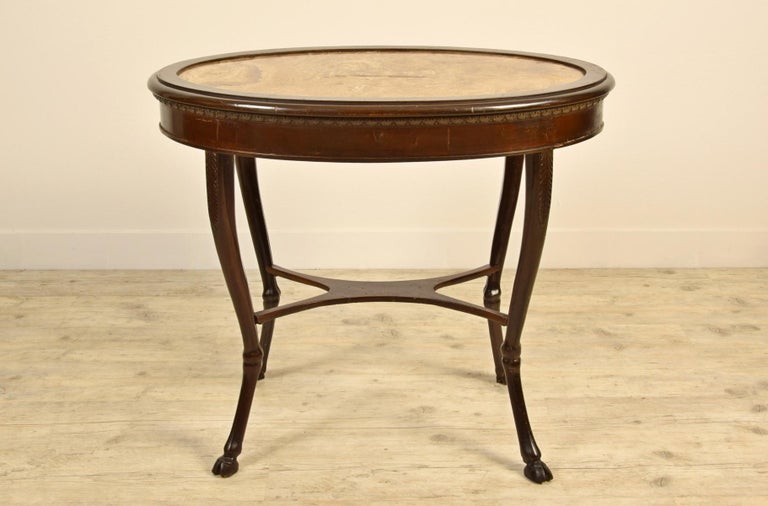 18th Century, Italian Neoclassical Wood Coffee Table with Alabaster Oval Top For Sale 5
