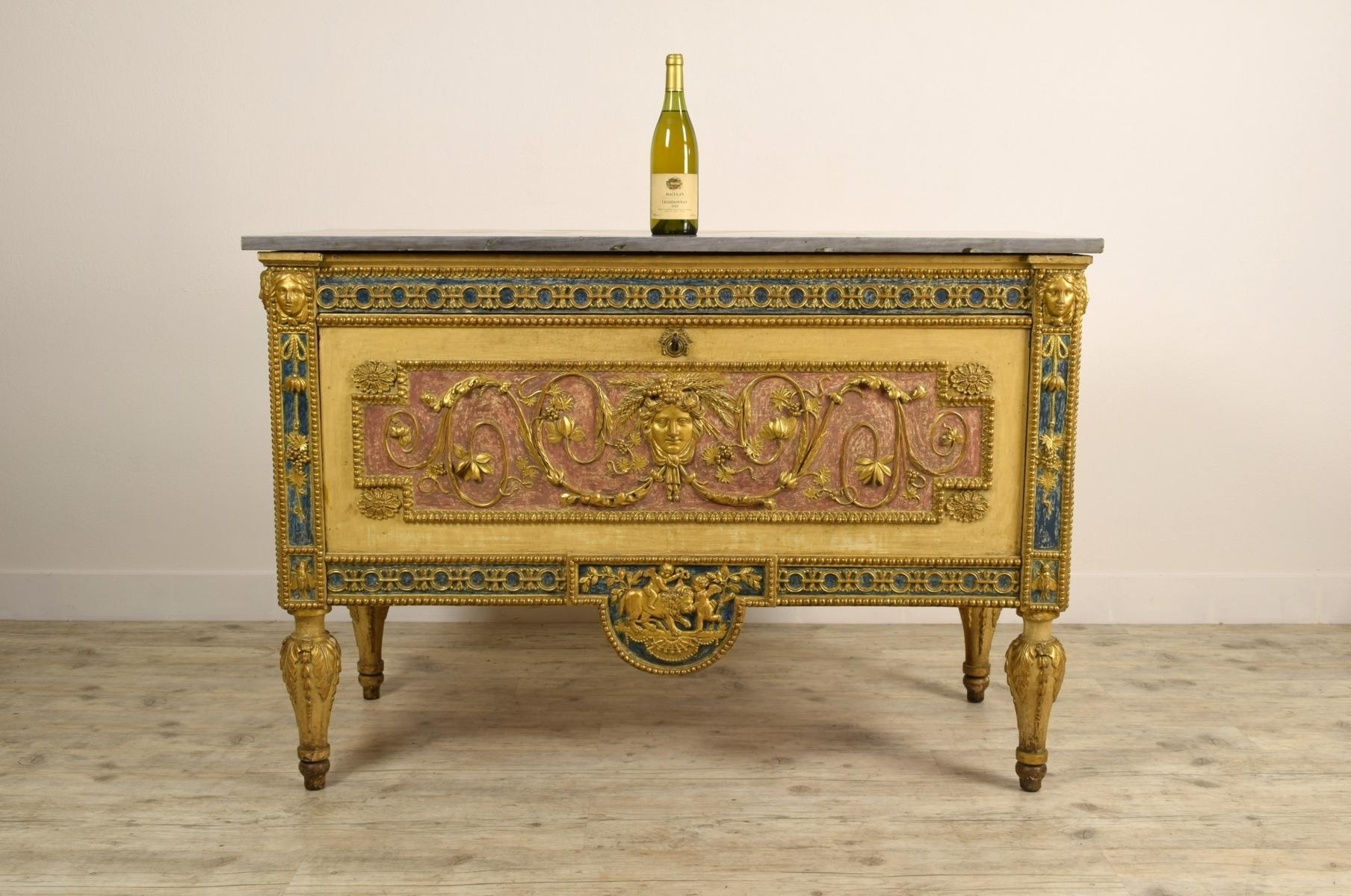 18th Century Italian Neoclassical Wood Dresser Attributed to Francesco Bolgiè 16