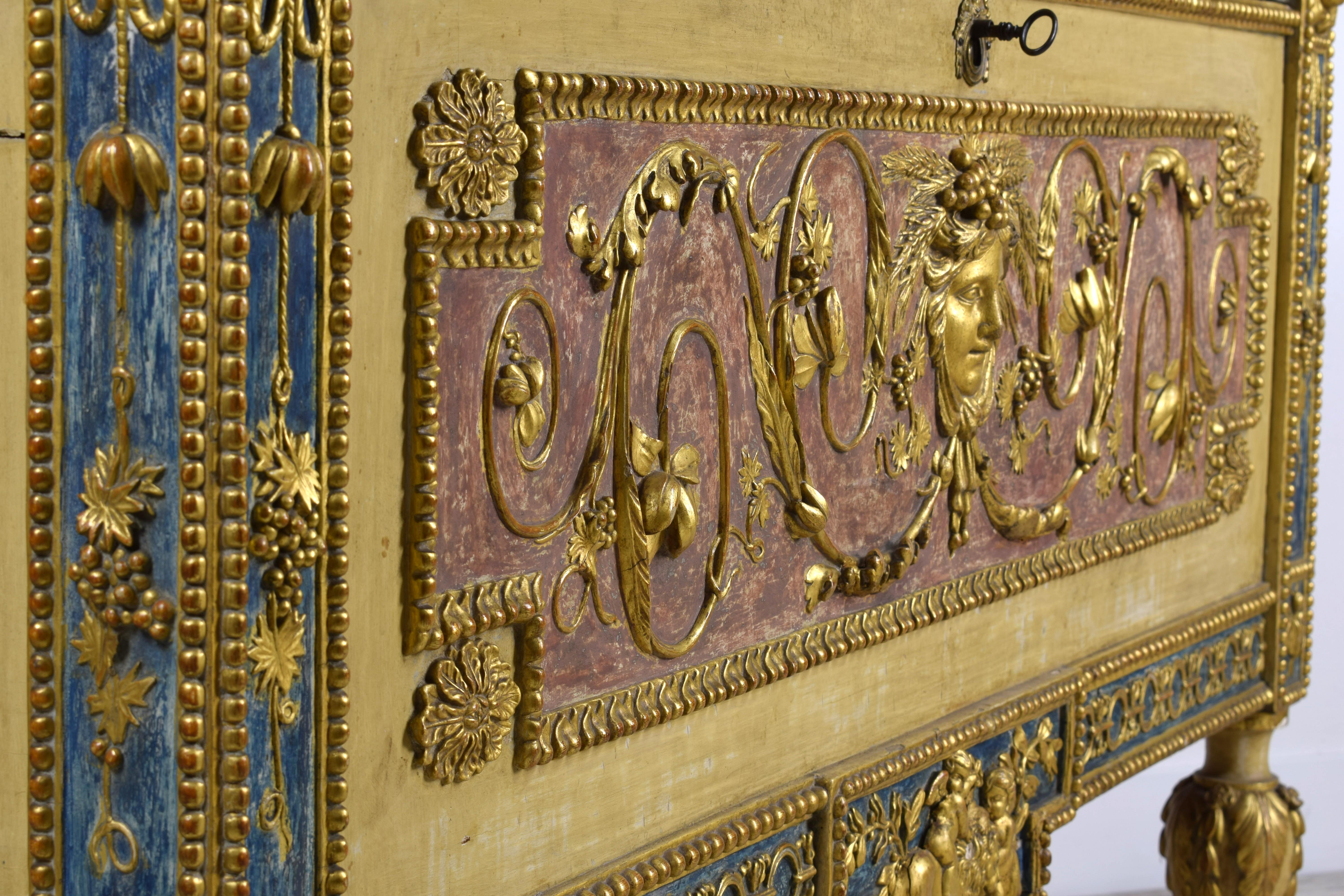Commode en bois néoclassique italienne du 18e siècle attribuée à Francesco Bolgiè en vente 14