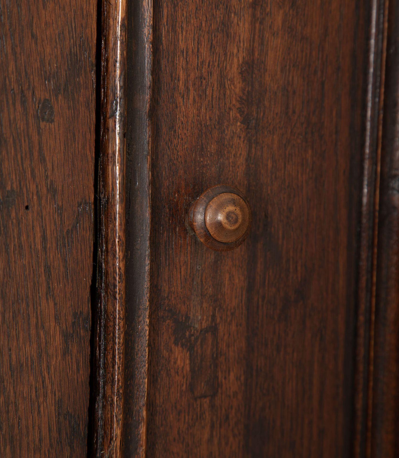 Verre Bibliothèque ou vitrine en chêne italien du XVIIIe siècle en vente