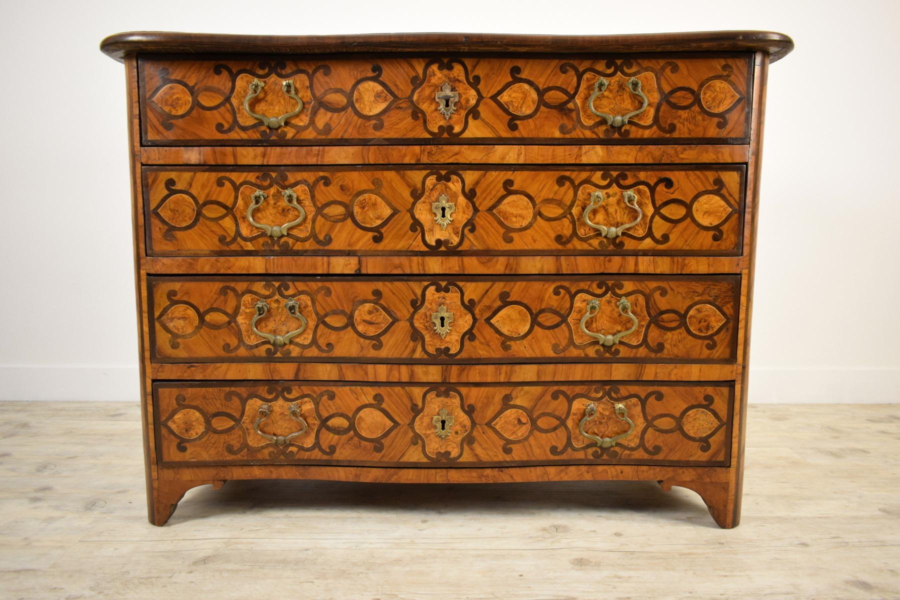 18th Century, Italian Olive Wood Paved and Inlaid Chest of Drawers For Sale 6
