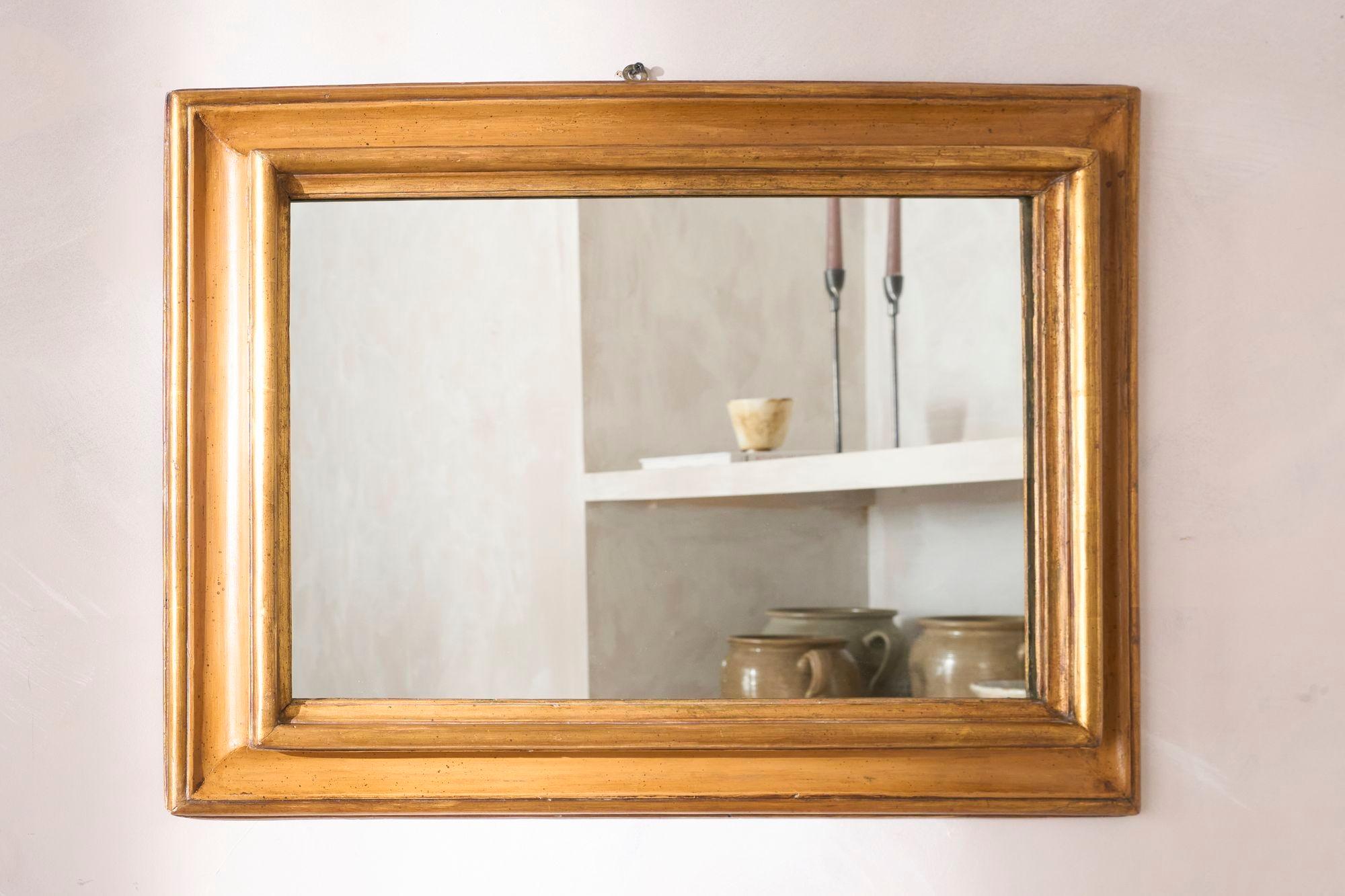 Miroir italien peint et doré du 18e siècle Excellent état - En vente à Malton, GB