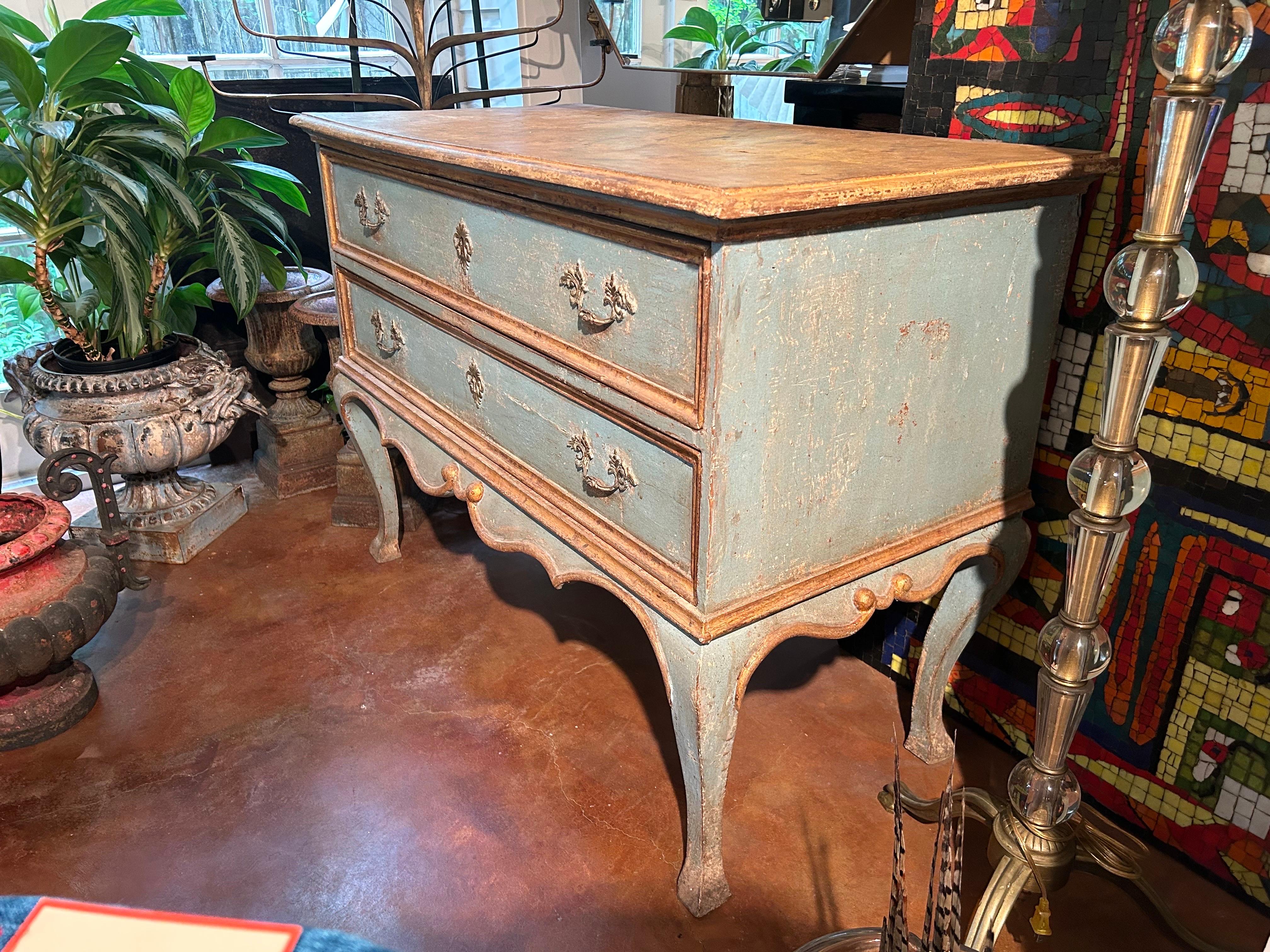 18th Century Italian Painted Chest Or Commode In Good Condition For Sale In Houston, TX