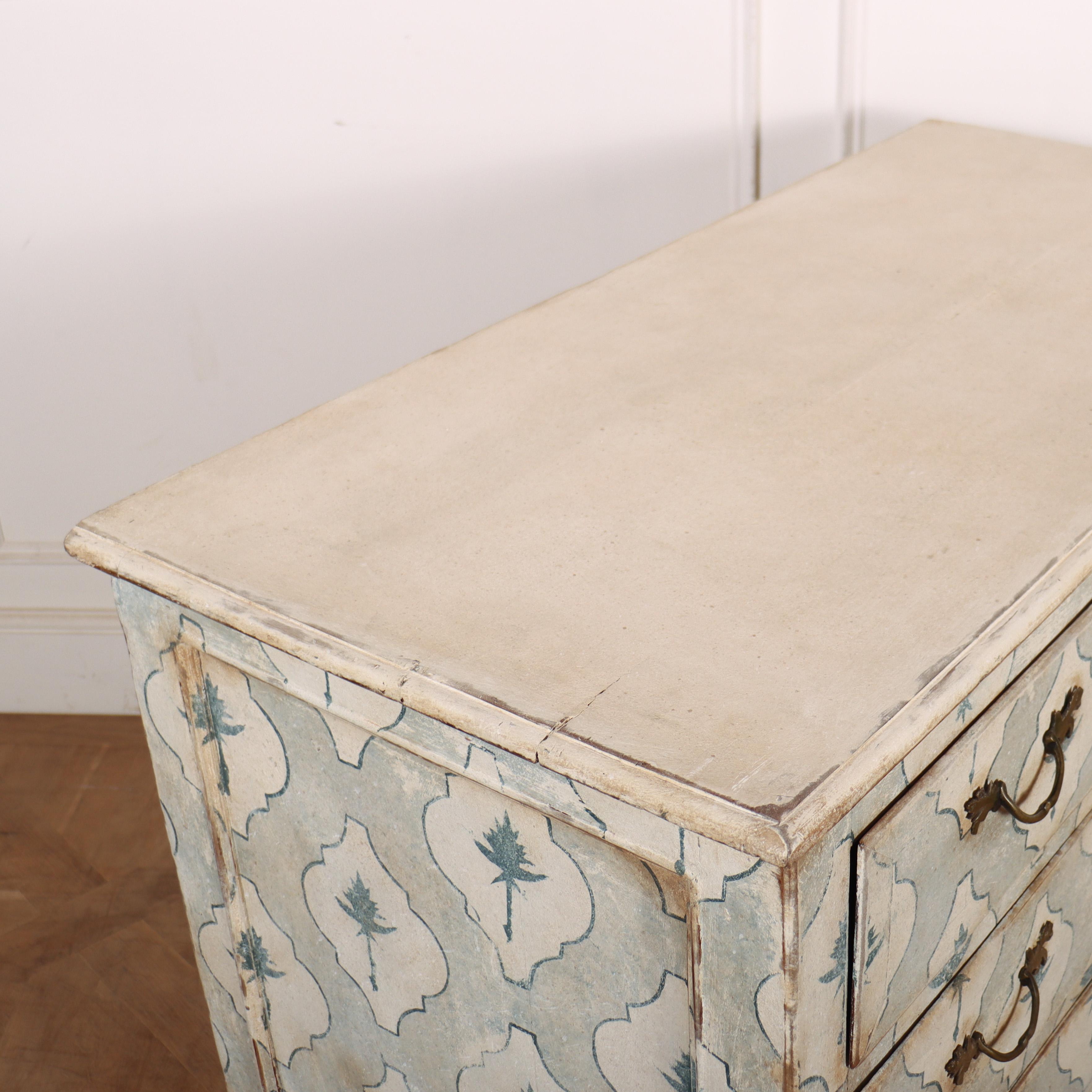 18th Century Italian Painted Commode For Sale 5