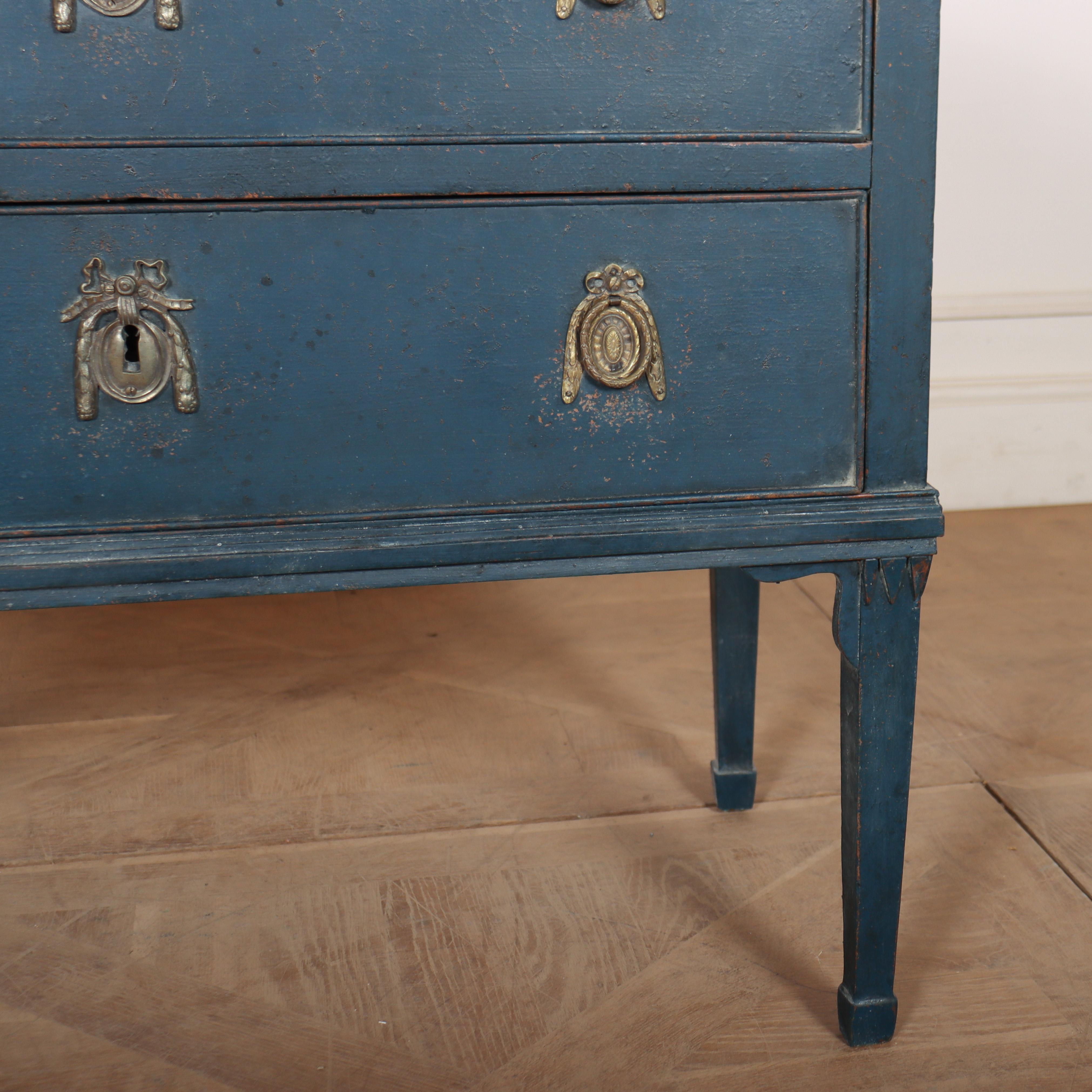 18th Century Italian Painted Commode In Good Condition In Leamington Spa, Warwickshire