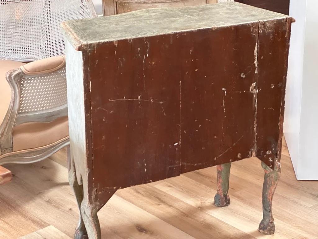18th Century Italian Painted Commode In Good Condition In Charlottesville, VA