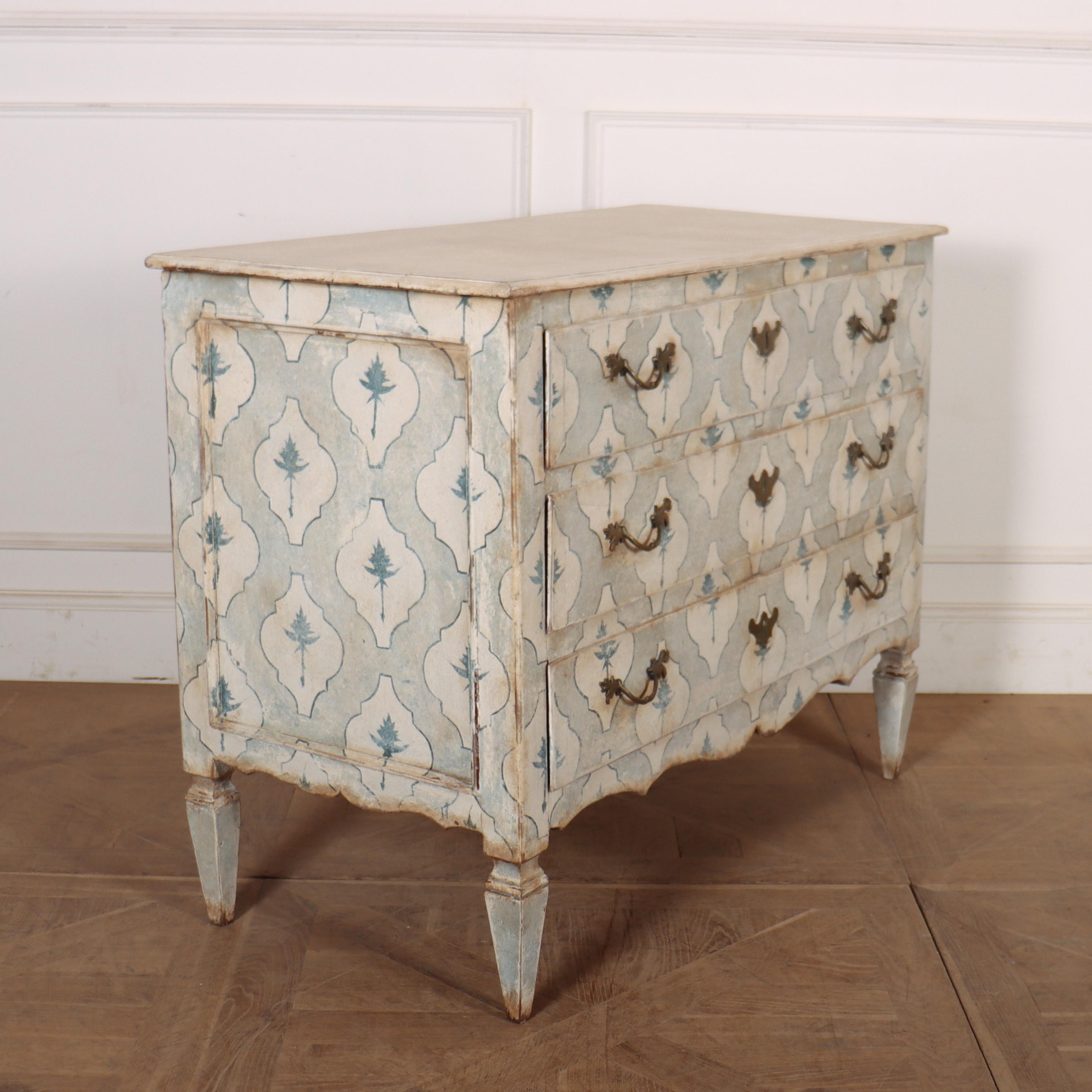 18th Century Italian Painted Commode For Sale 2