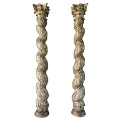 Pareja de columnas barrocas italianas de madera de pino del siglo XVIII - Pilares torcidos antiguos