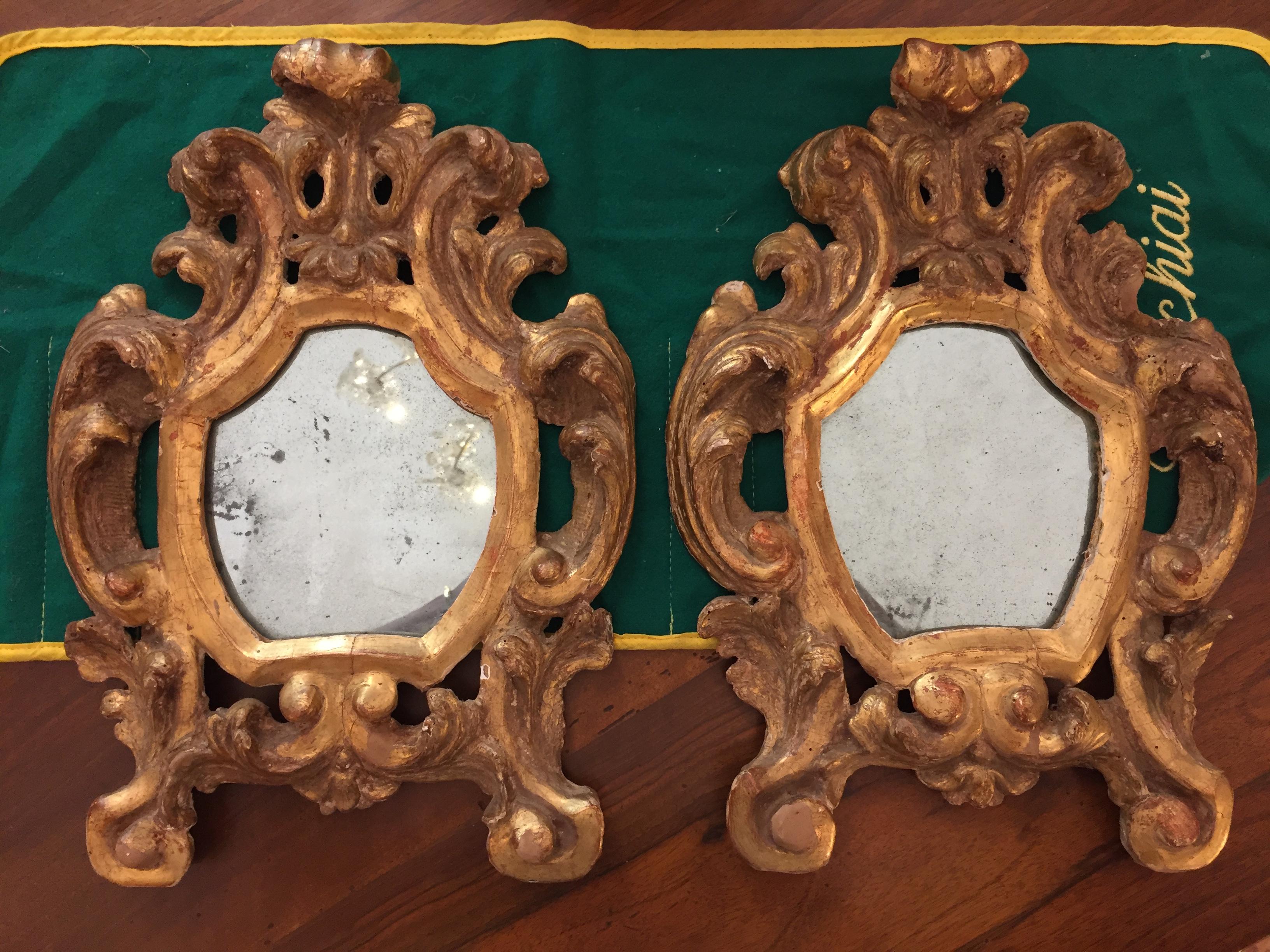 18th Century Italian Pair of Gilt Frames Small Louis XV Carved Mirrors 7
