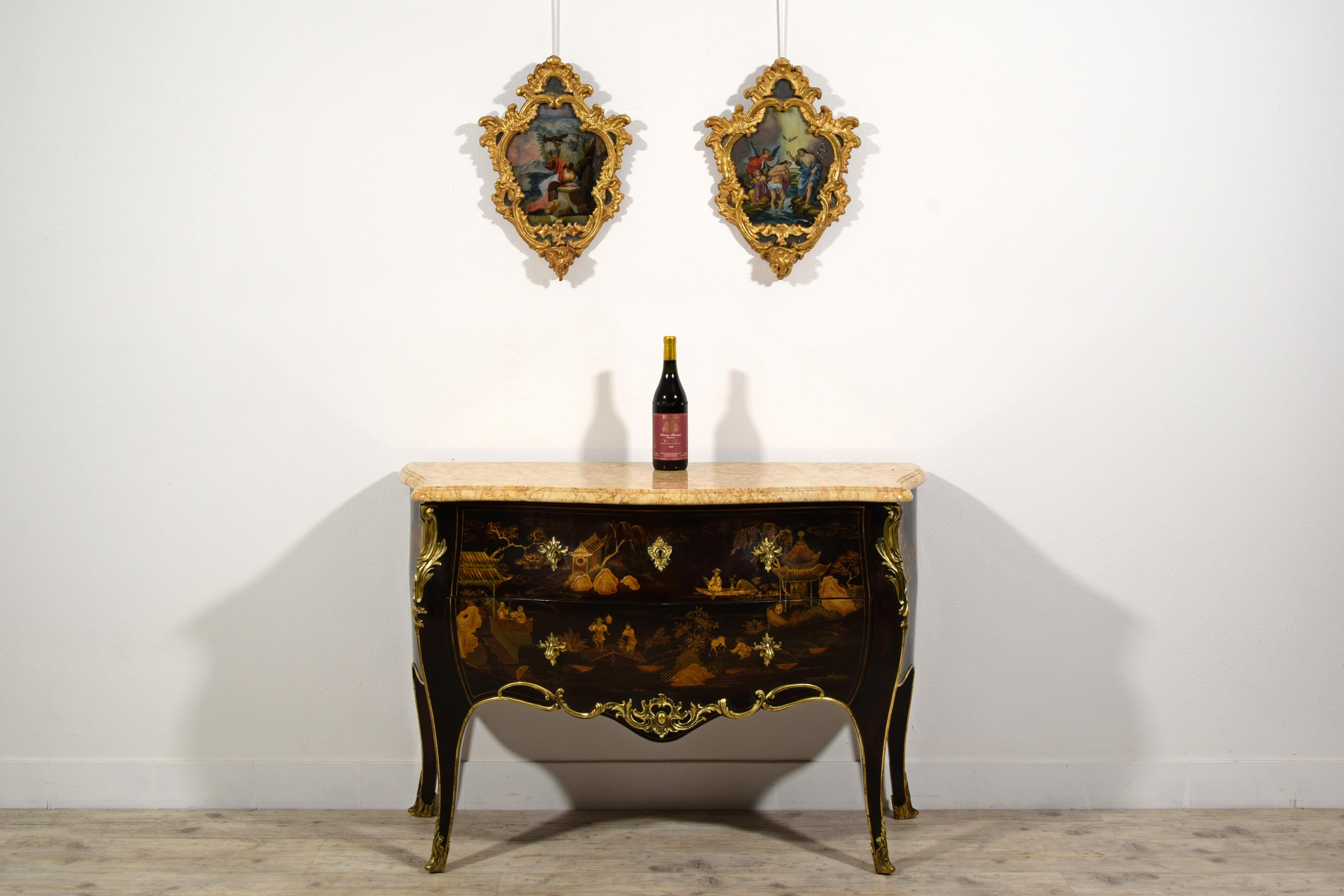18th Century, Italian Pair of Paintings on Glass in Giltwood Frames For Sale 16