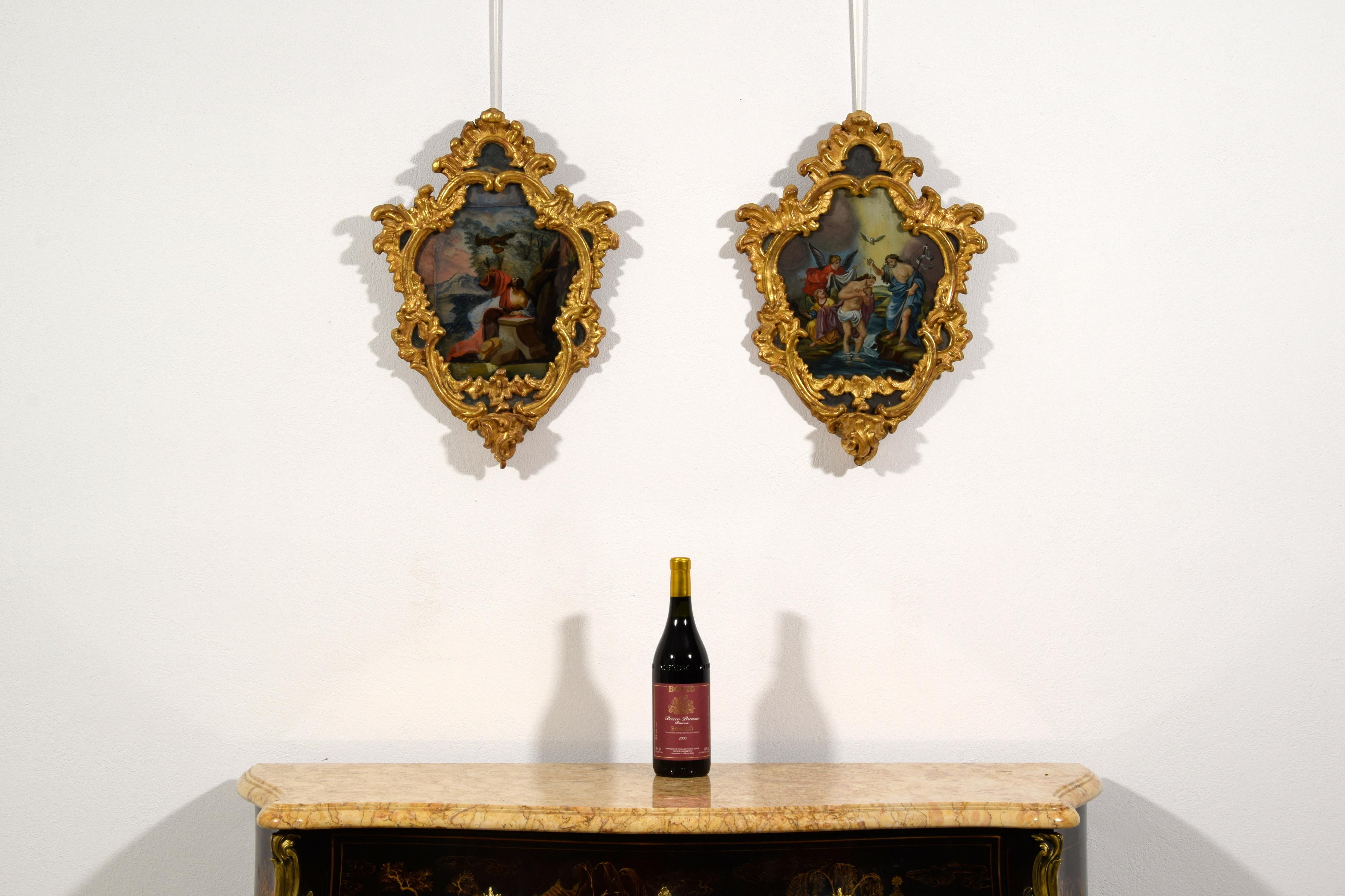 18th Century, Italian Pair of Paintings on Glass in Giltwood Frames For Sale 1