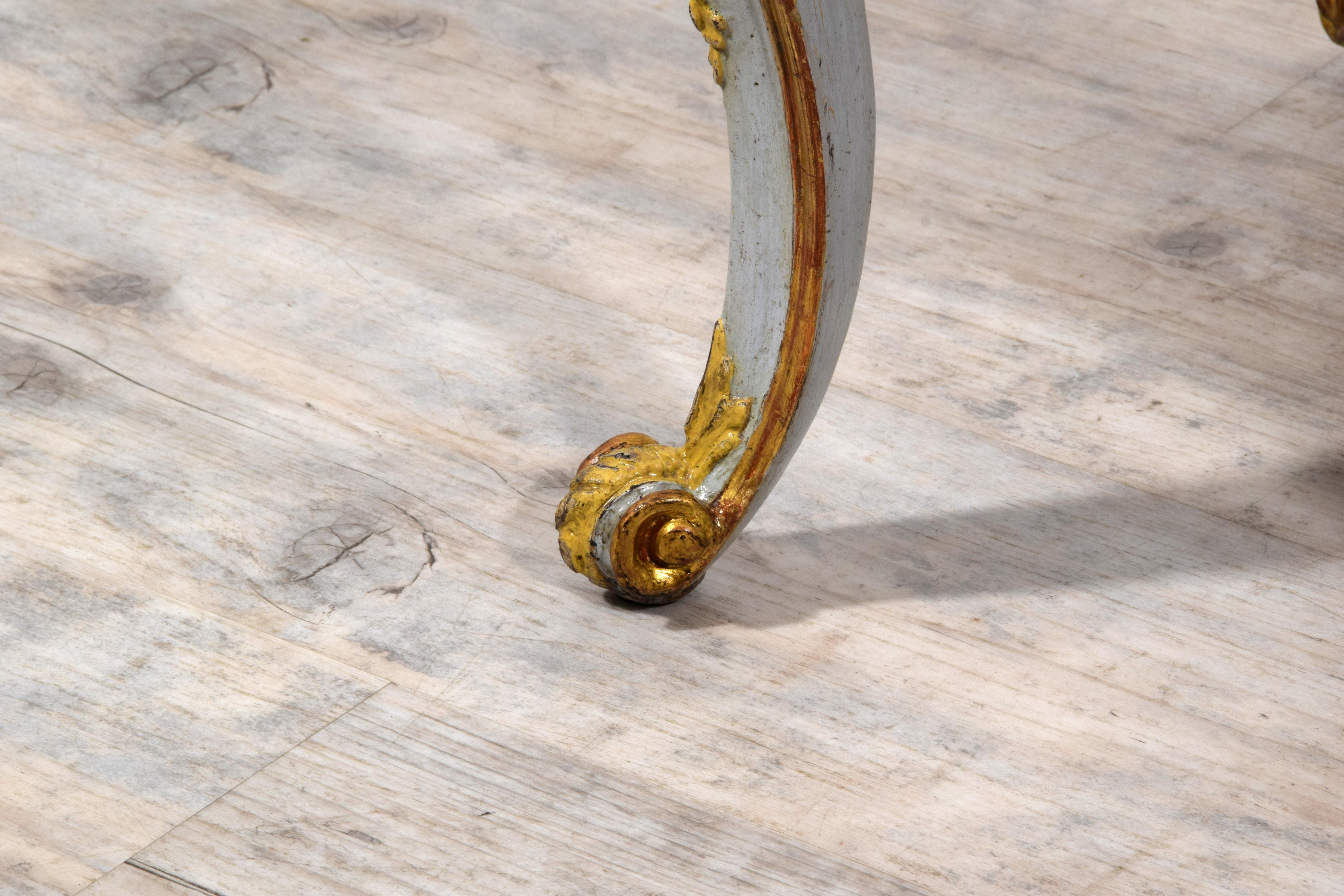 18th century, Italian Pair of Rococo Lacquered and Gilt Wood Stools For Sale 12