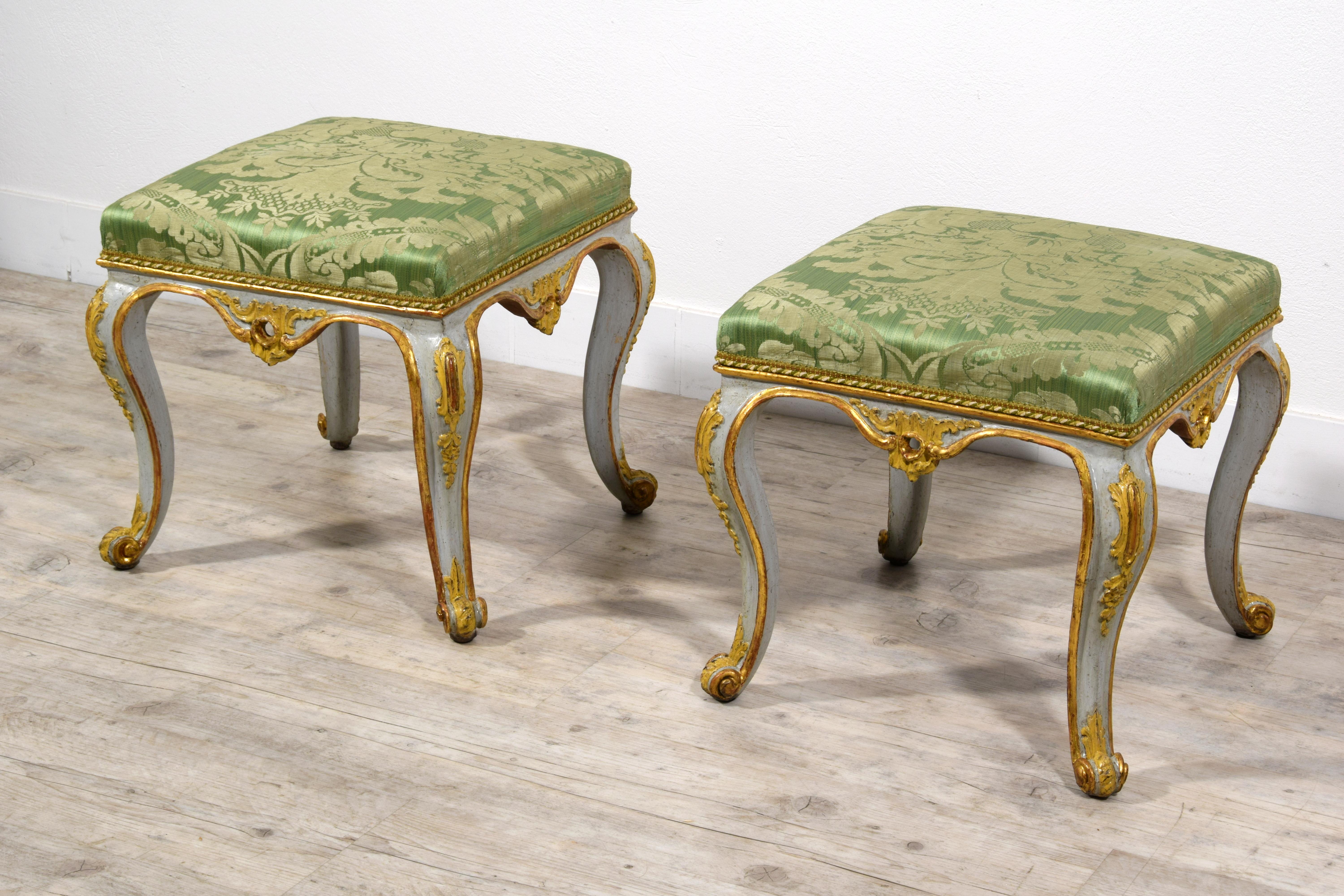 18th century, Italian Pair of Rococo Lacquered and Gilt Wood Stools For Sale 15