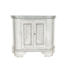 18th Century Italian Pair of White Pinewood Credenzas - Antique Cupboards