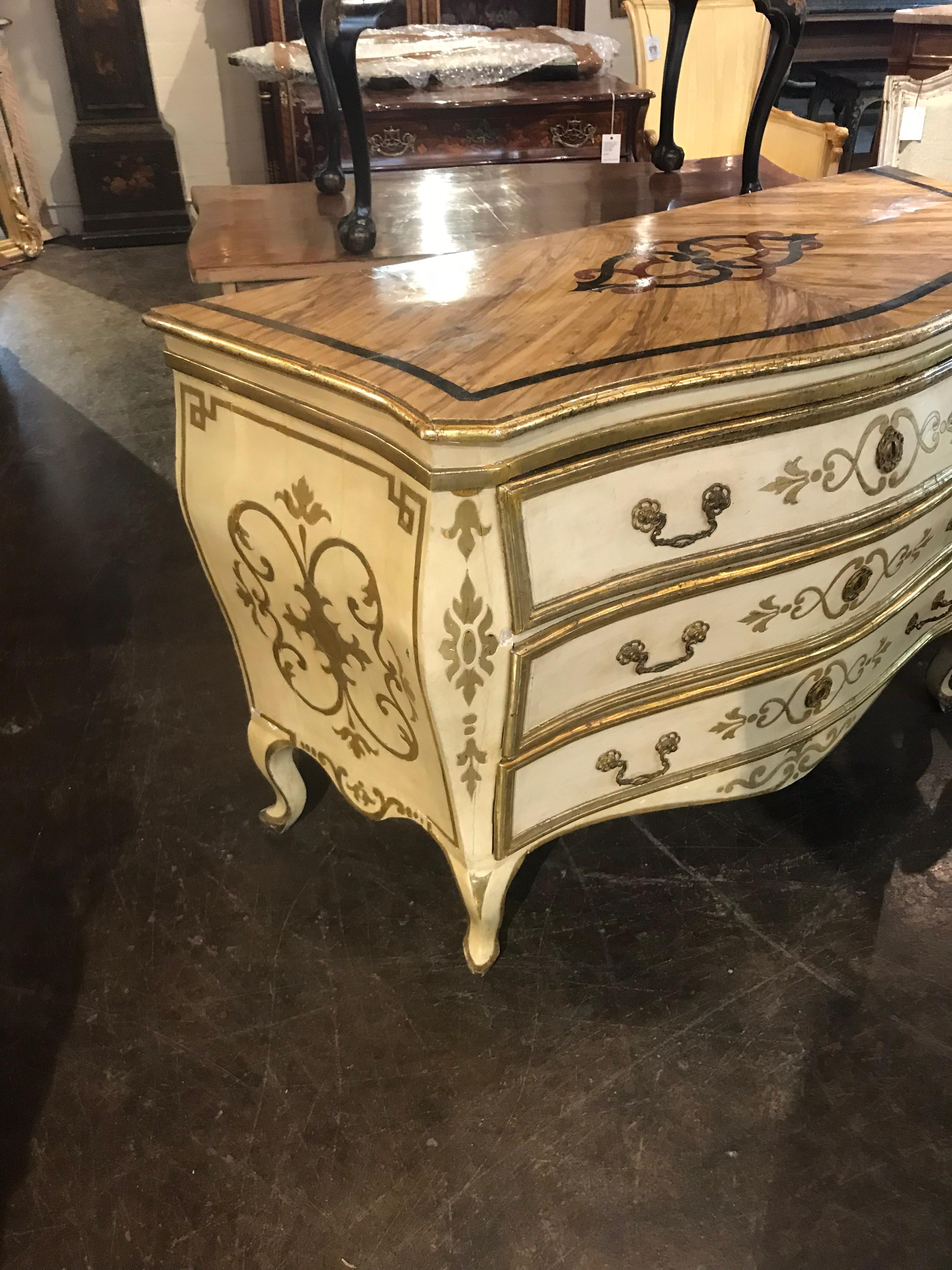 Neoclassical 18th Century Italian Parcel Gilt Bombe’ Shaped Commode