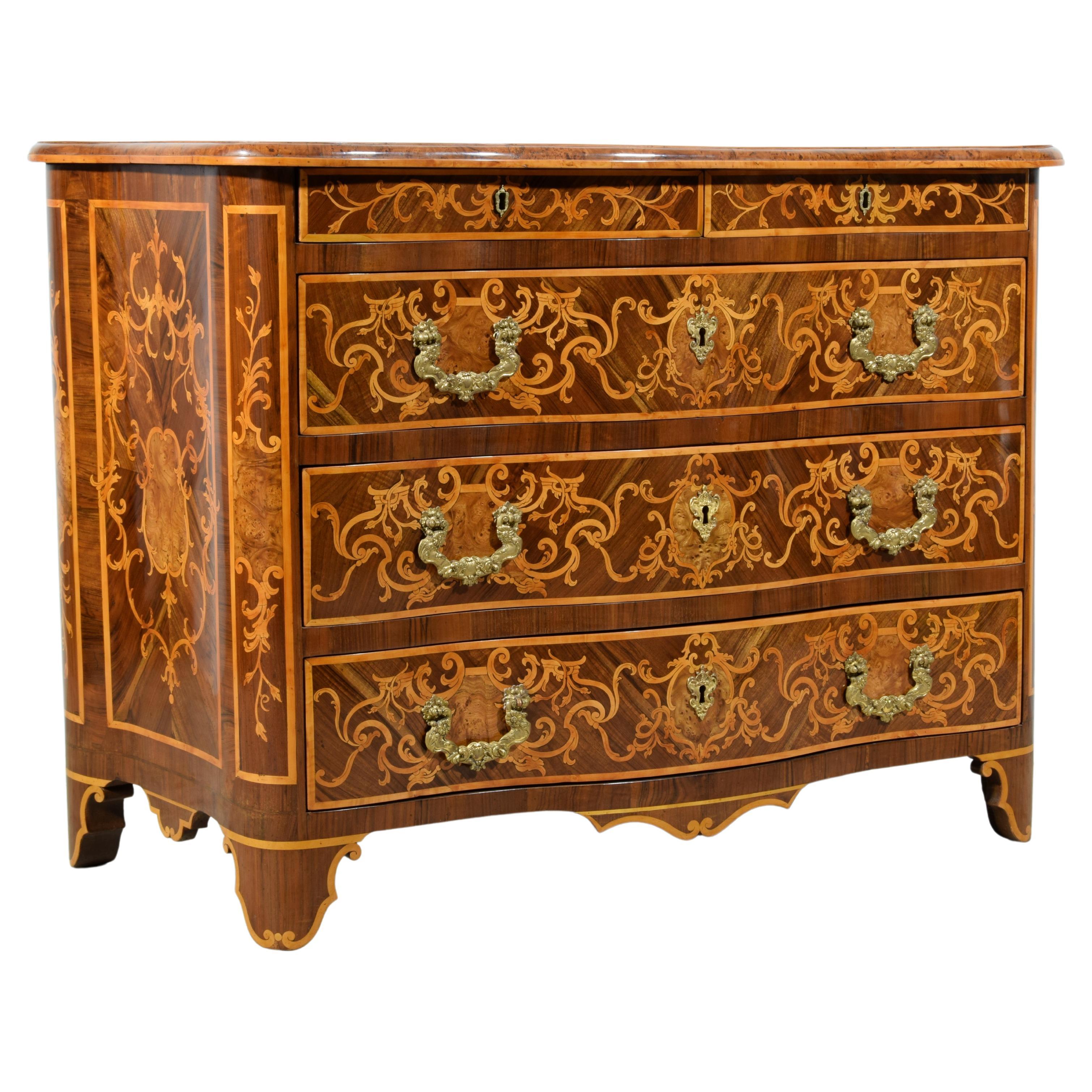 18th Century Italian Paved and Inlaid Wood Chest of Drawers