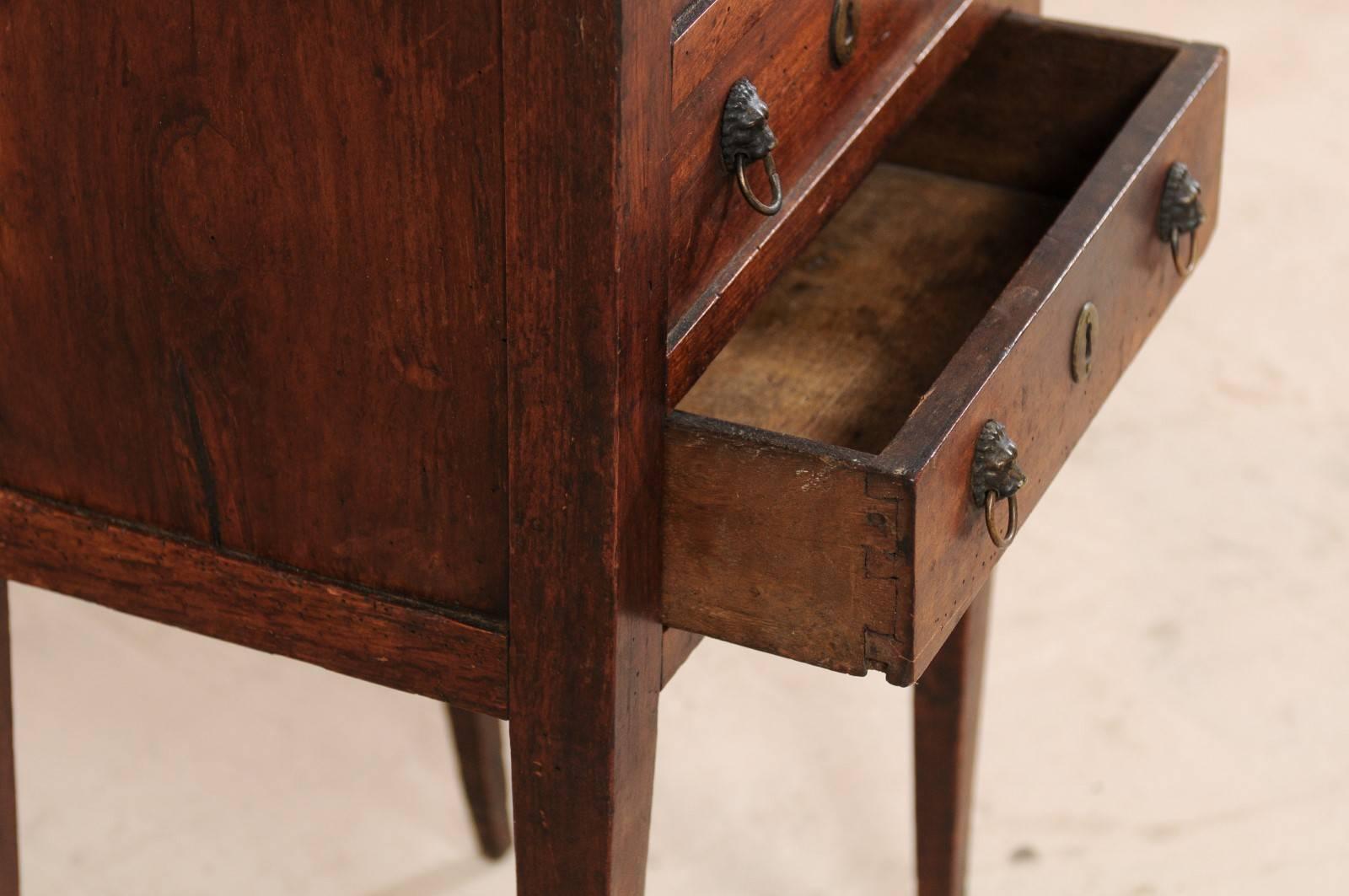 18th Century Italian Petite Wood Side Chest / Table with Lion Head Ring Pulls For Sale 1