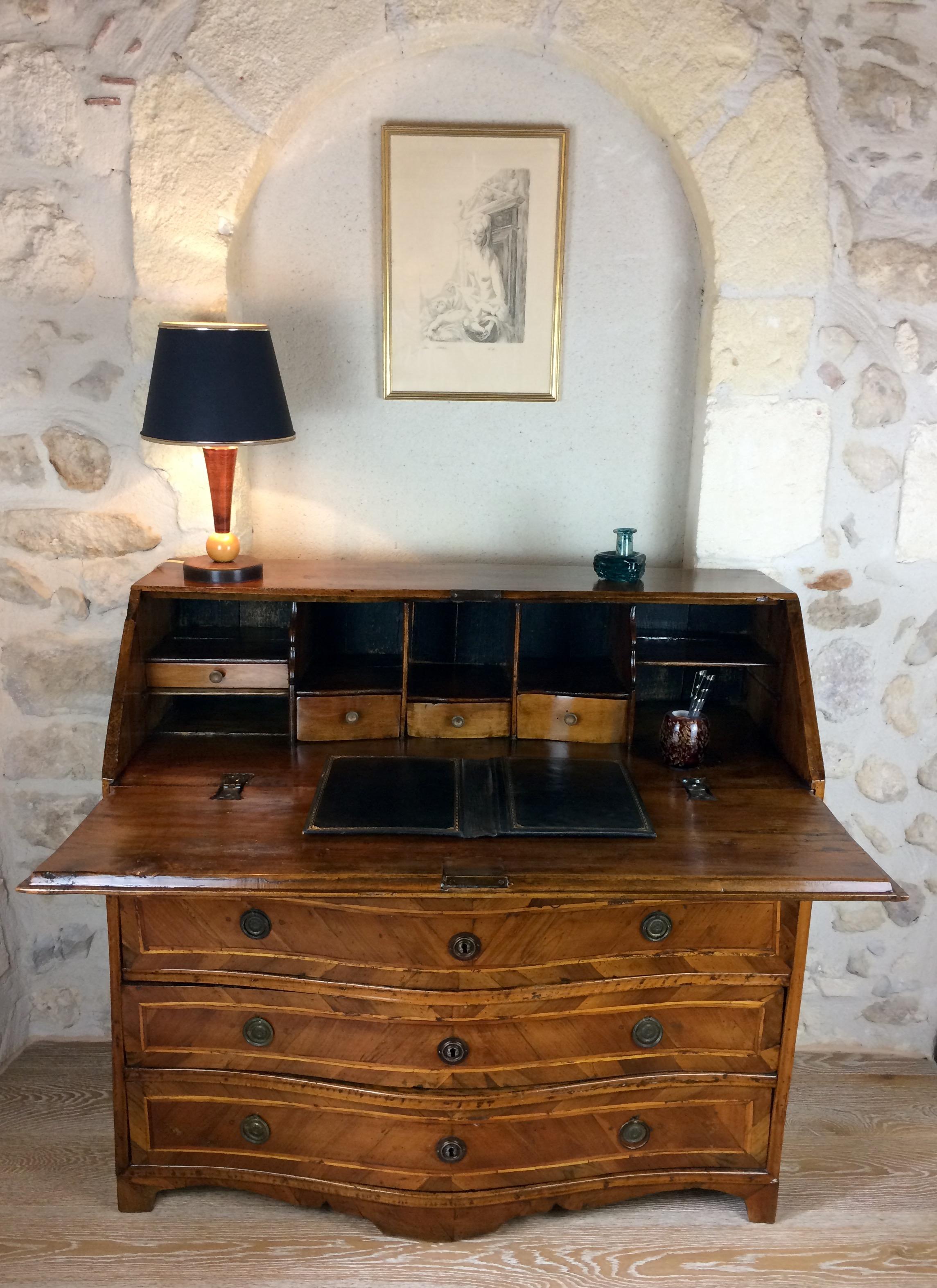 18th Century Italian Piedmonte Commode Secretary Desk In Good Condition In Miami, FL