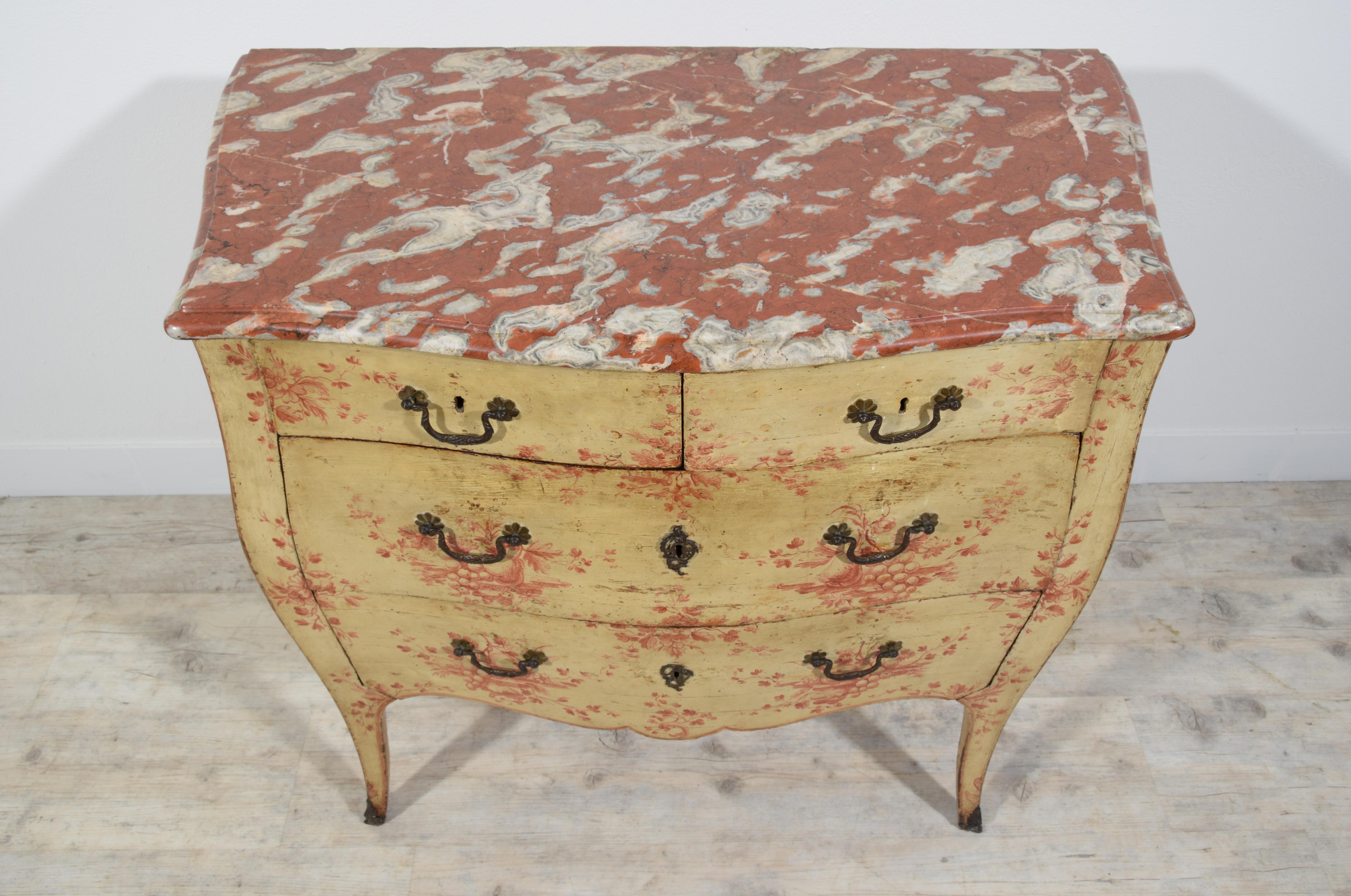 18th Century, Italian Policrome Lacquered Wood Chest of Drawers For Sale 13