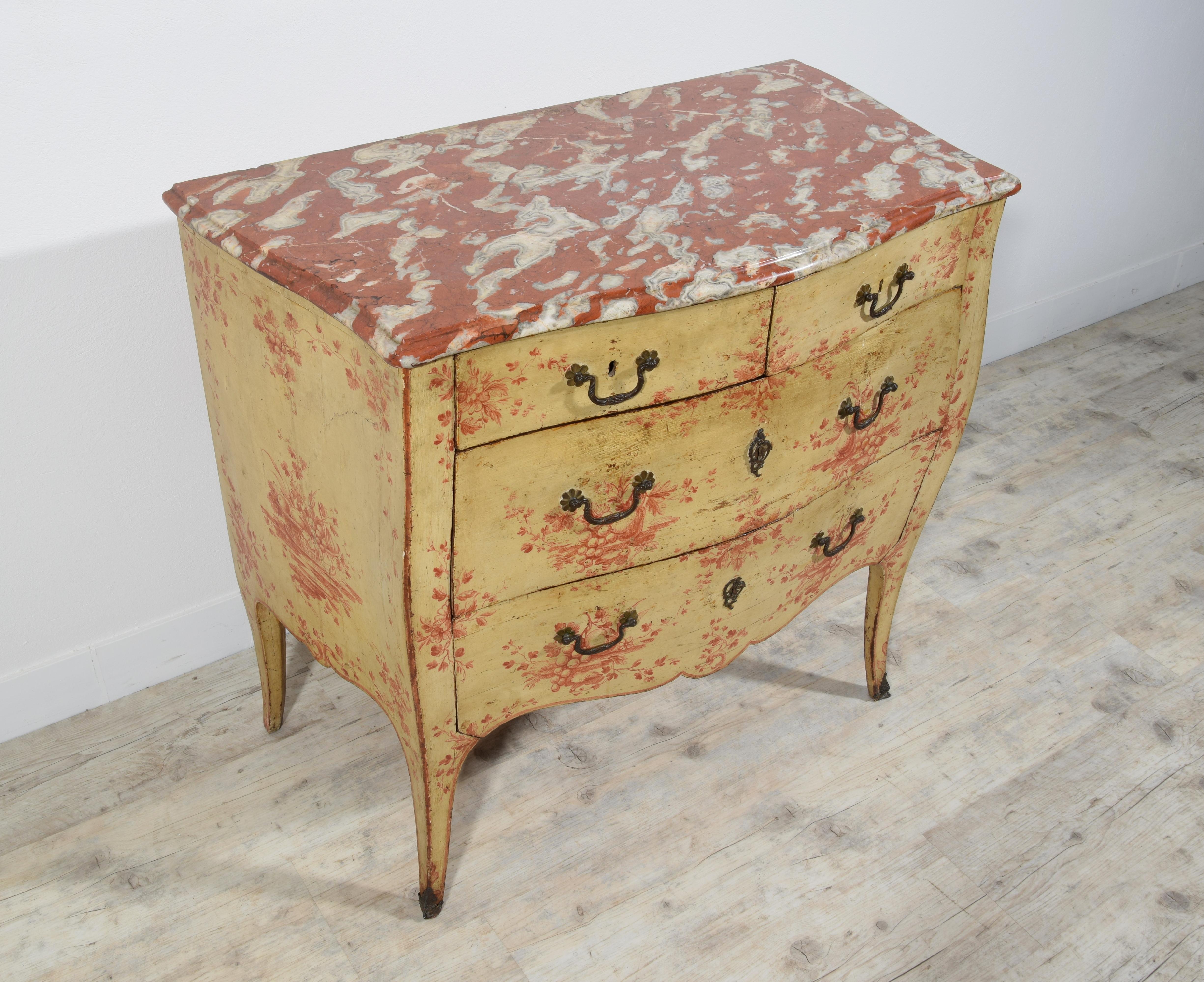 18th Century, Italian Policrome Lacquered Wood Chest of Drawers For Sale 14