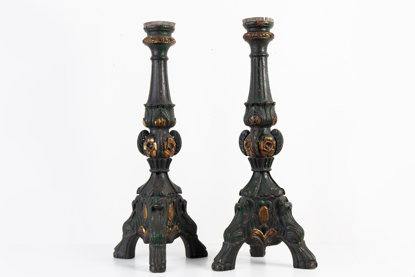 18th Century Italian Polychromed Altar Candlesticks In Good Condition For Sale In Rio Vista, CA