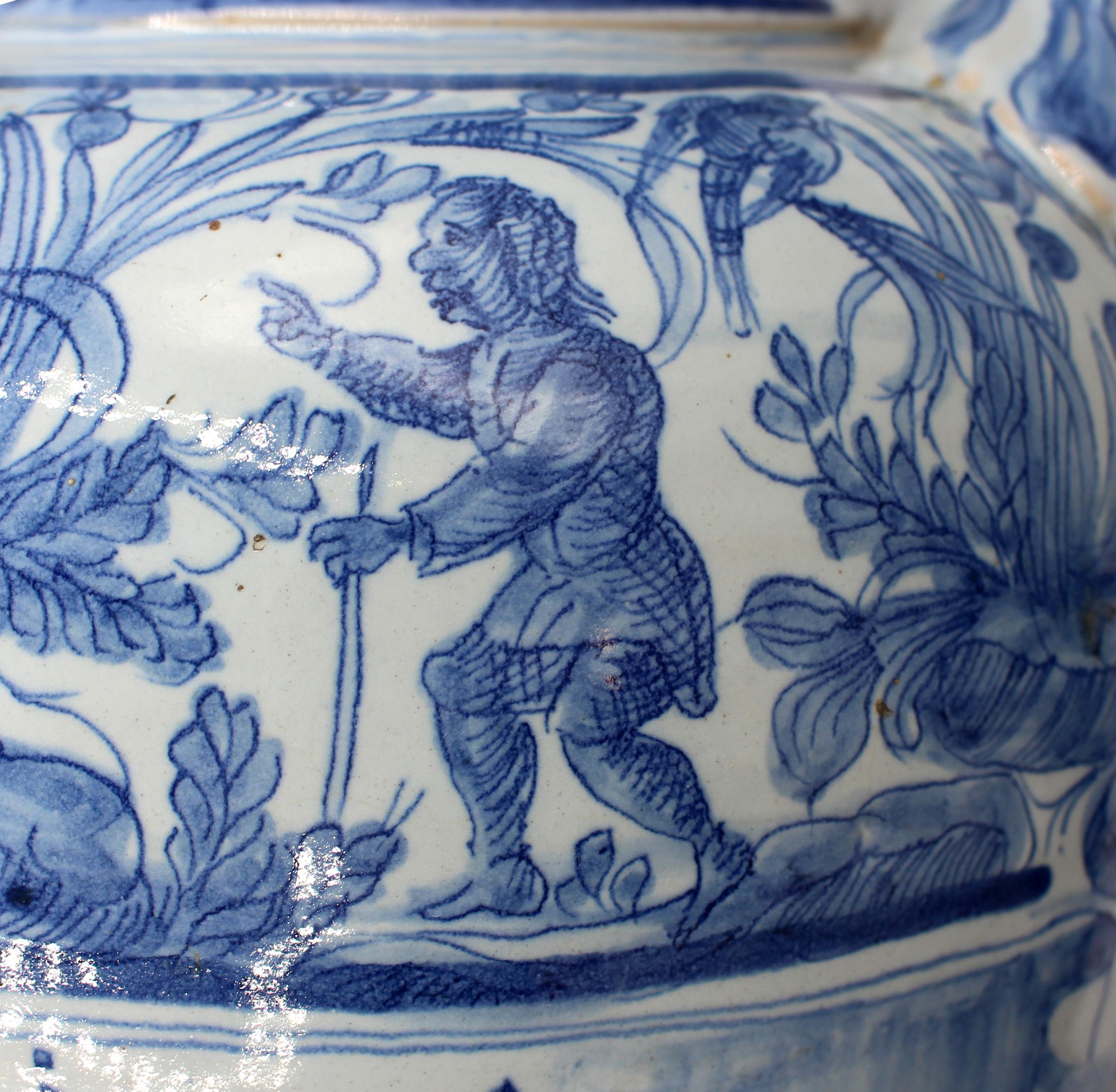 Fontana in ceramica italiana del XVIII secolo presumibilmente per uno speziale in vendita 2