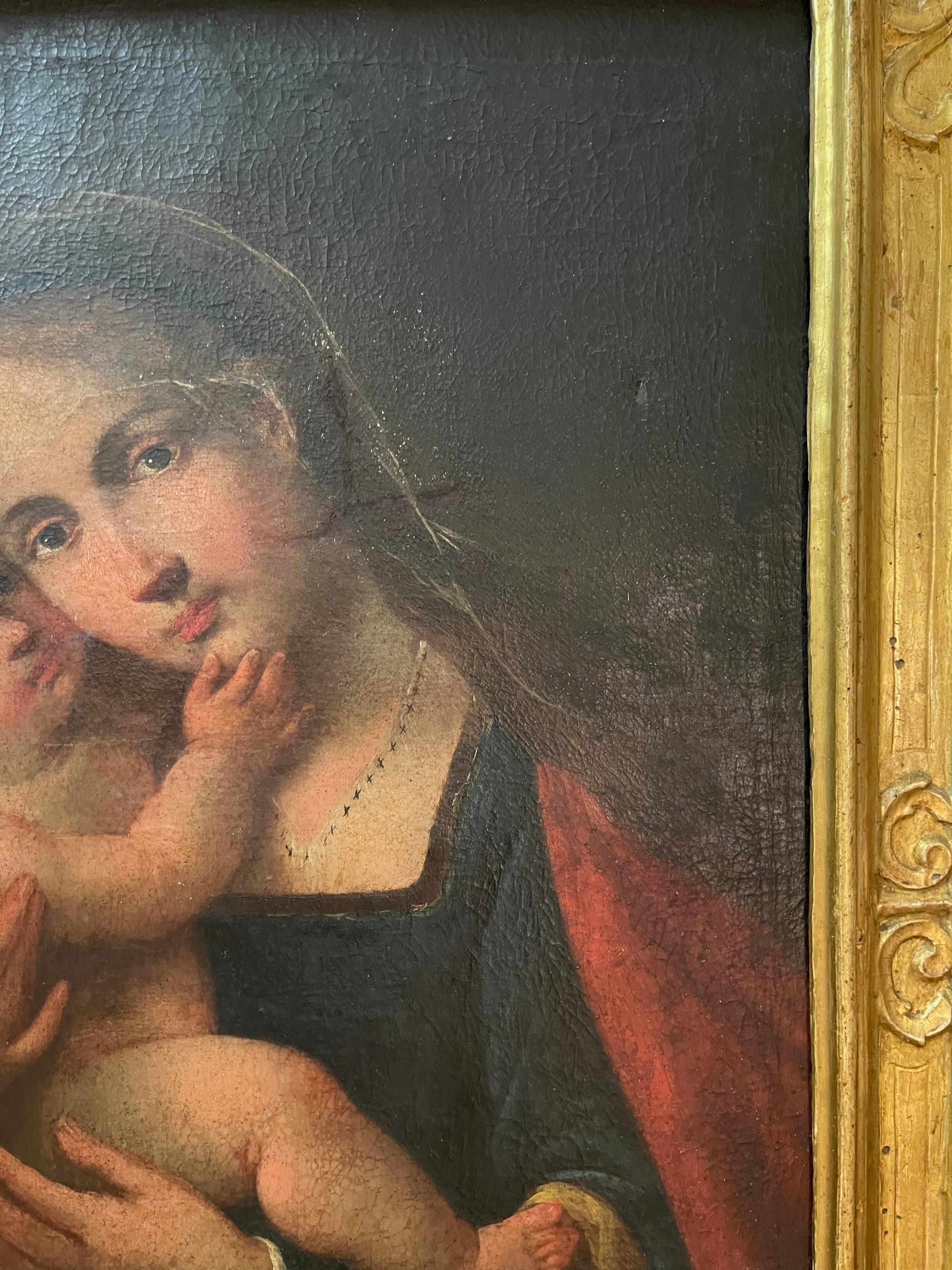 Important oil painting on canvas depicting Mary holding the Child Jesus of rare intensity and beauty.
Manufacture of an artist active in central Italy from the first half of the 10th century.
The prestige of the painting is also represented by the