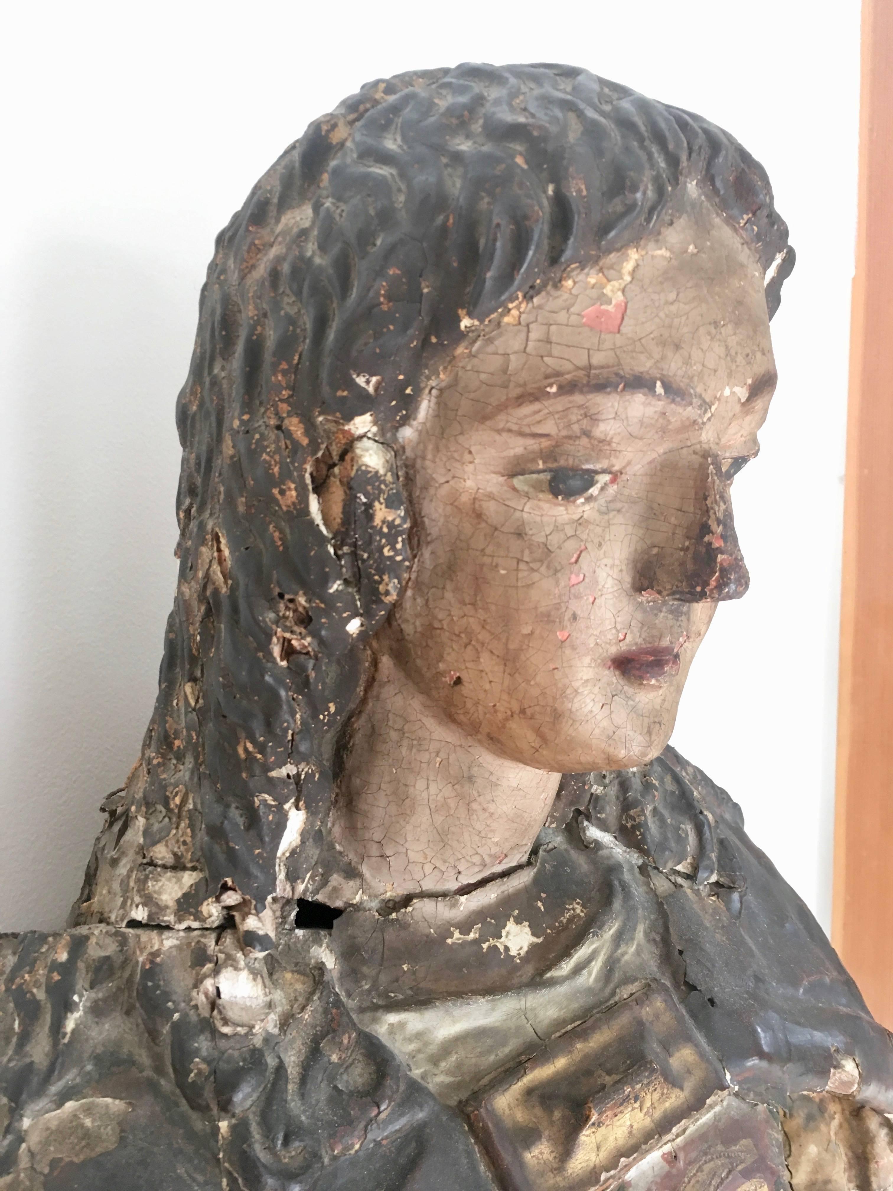 18th Century Italian Renaissance Life-Sized Wood Carving of the Virgin Mary In Good Condition In Los Angeles, CA