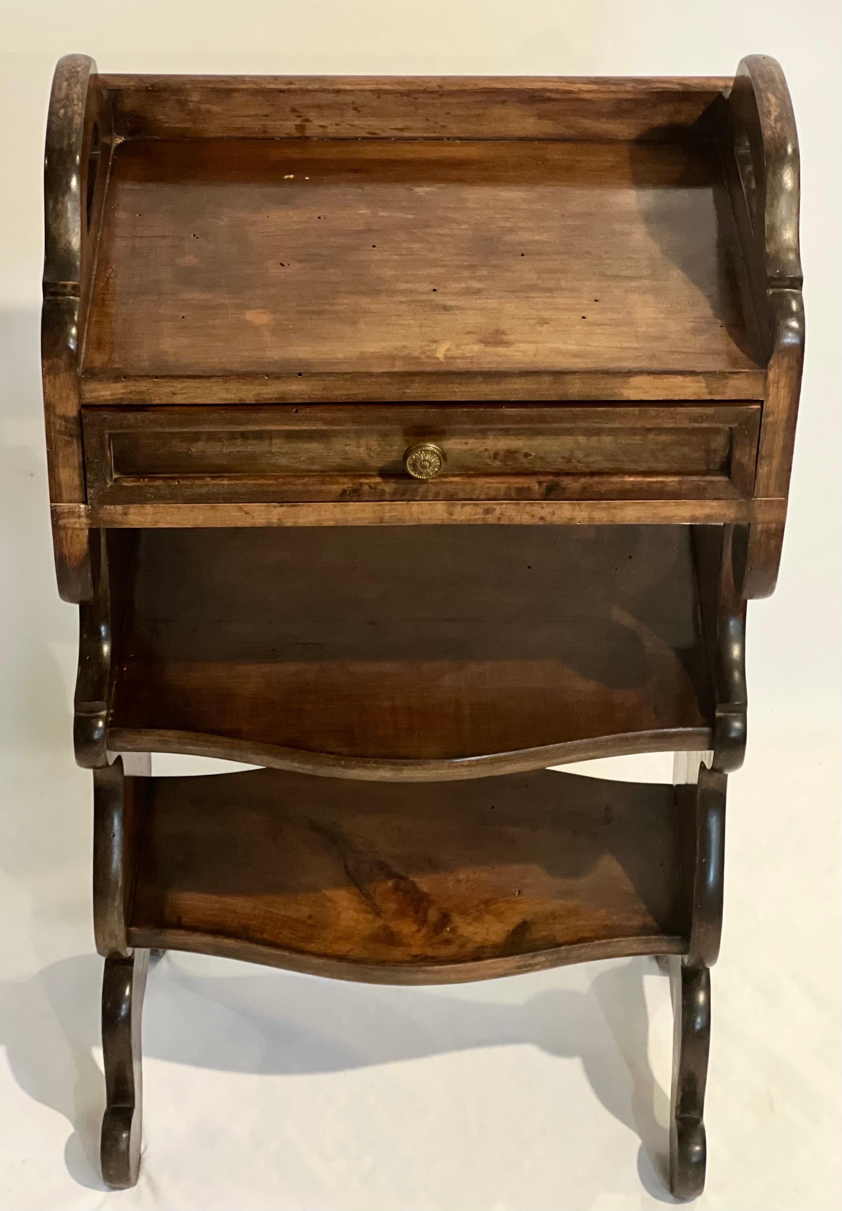 18th Century Italian Renaissance Style Walnut Etagere Stand with Drawer In Good Condition For Sale In Doylestown, PA