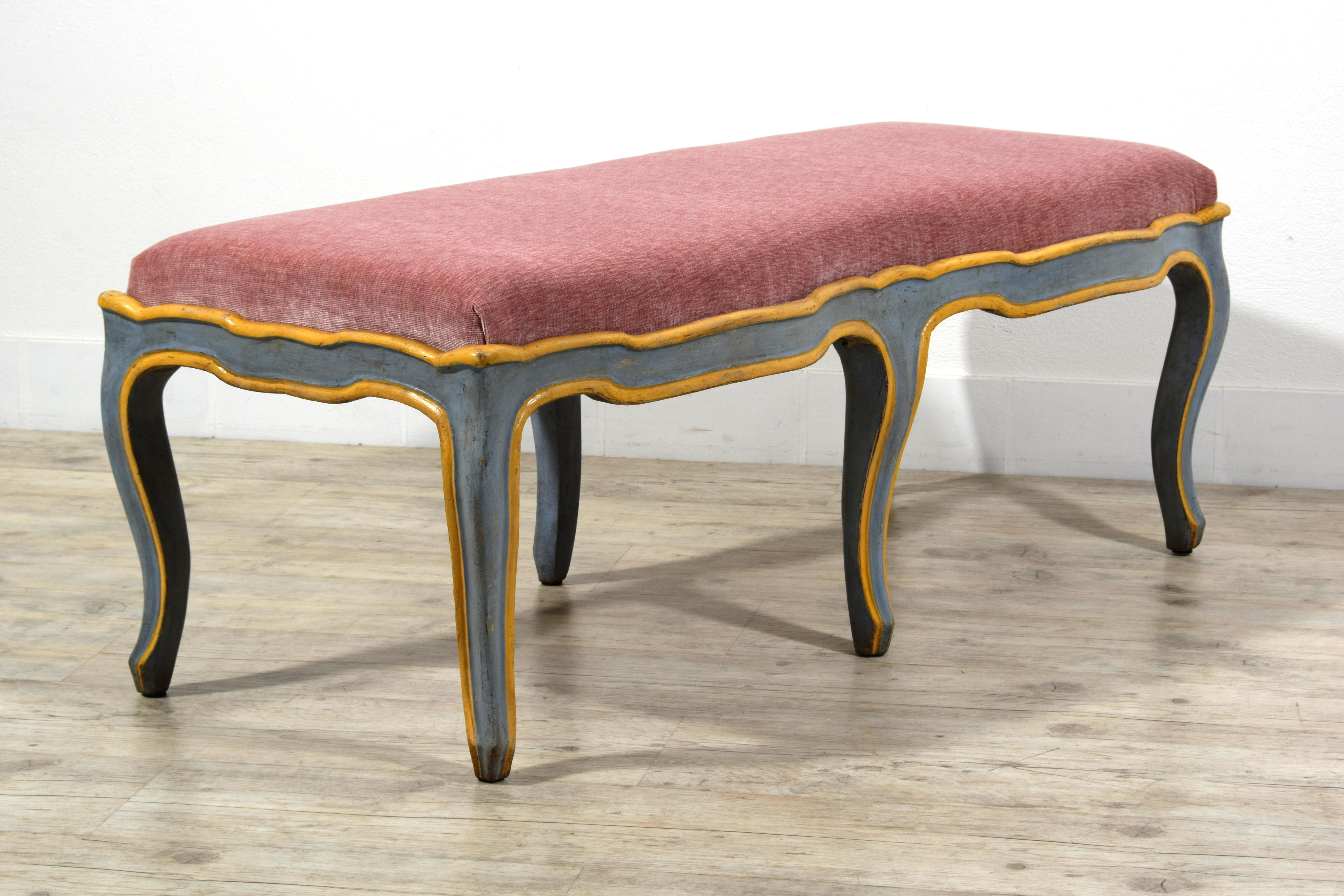 Bois Banc en bois sculpté et laqué rococo italien du XVIIIe siècle en vente