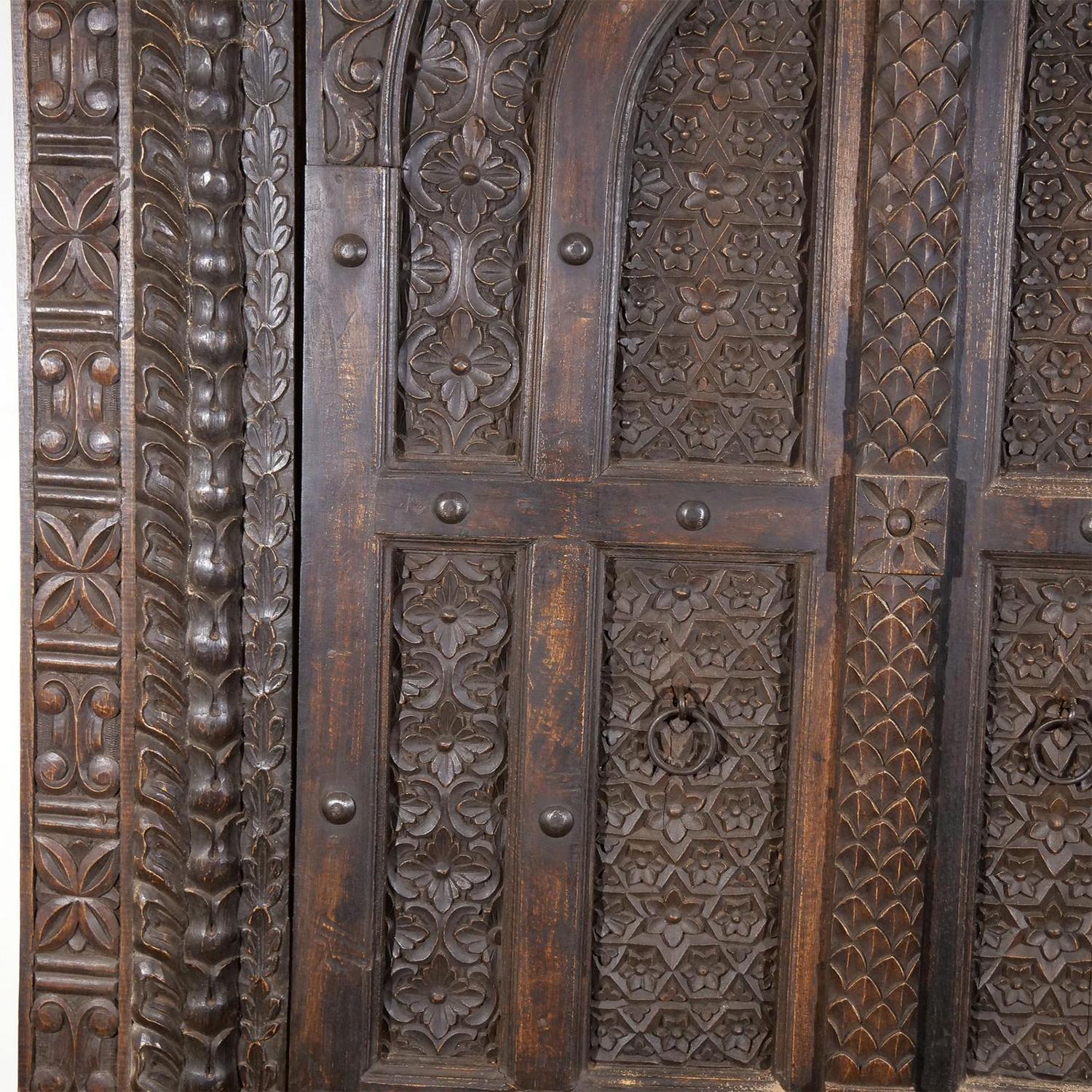 Panel de pared con friso tallado rococó italiano del siglo XVIII - Puerta antigua de madera de roble Italiano en venta