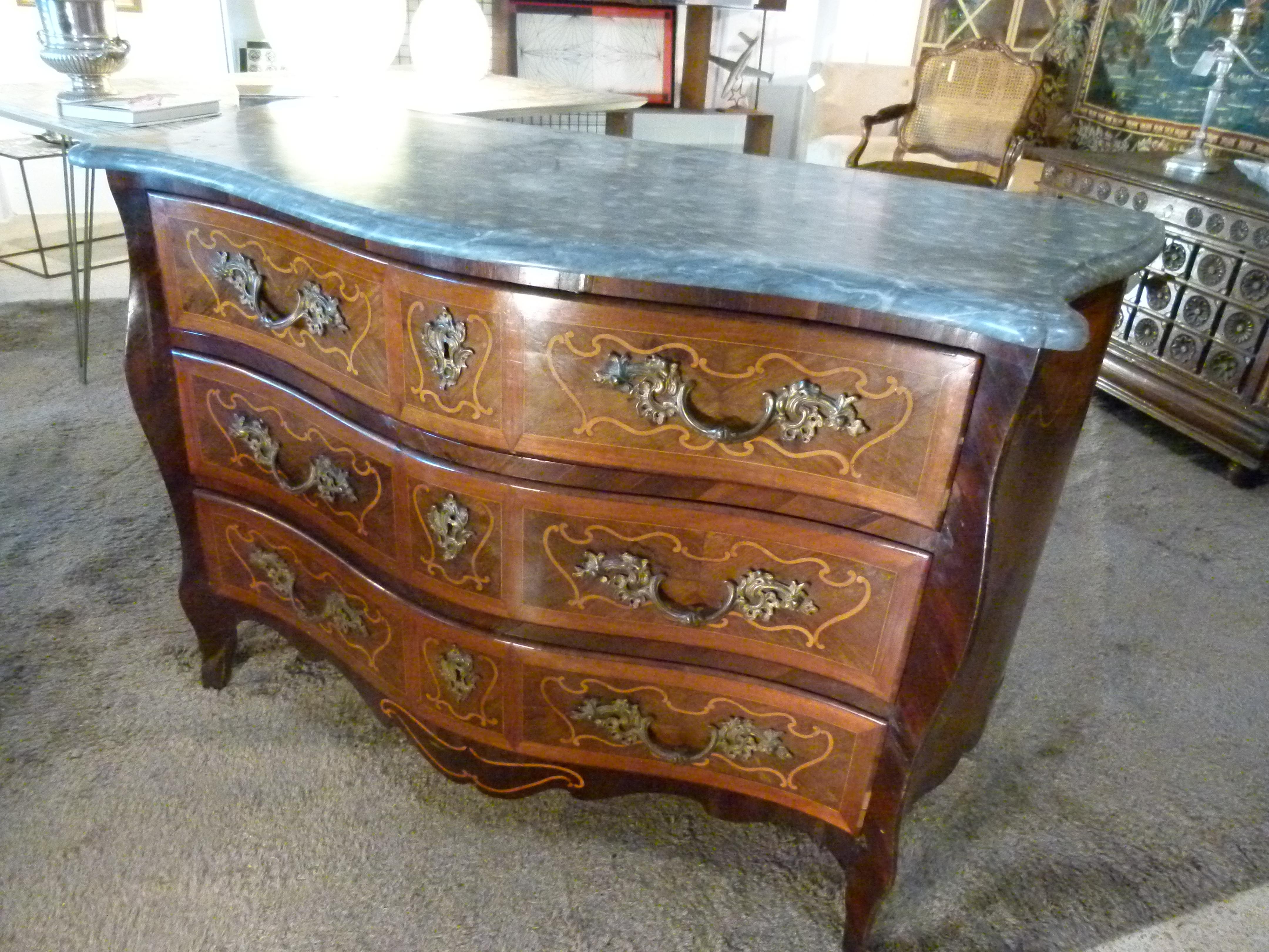 18th Century and Earlier 18th Century Italian Rococo Commode