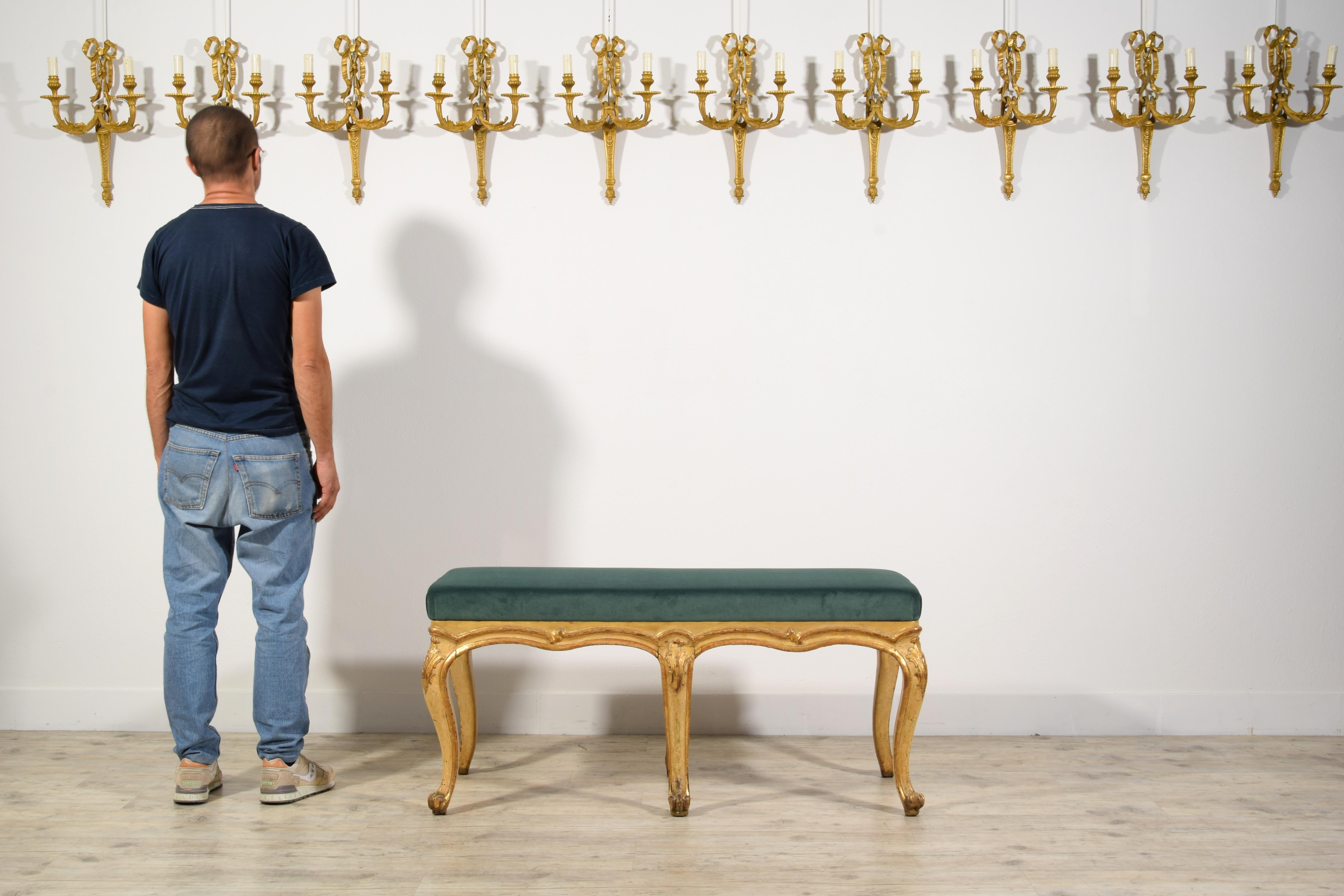 18th century, Italian Rococo Lacquered and Gilt Wood Bench  For Sale 7