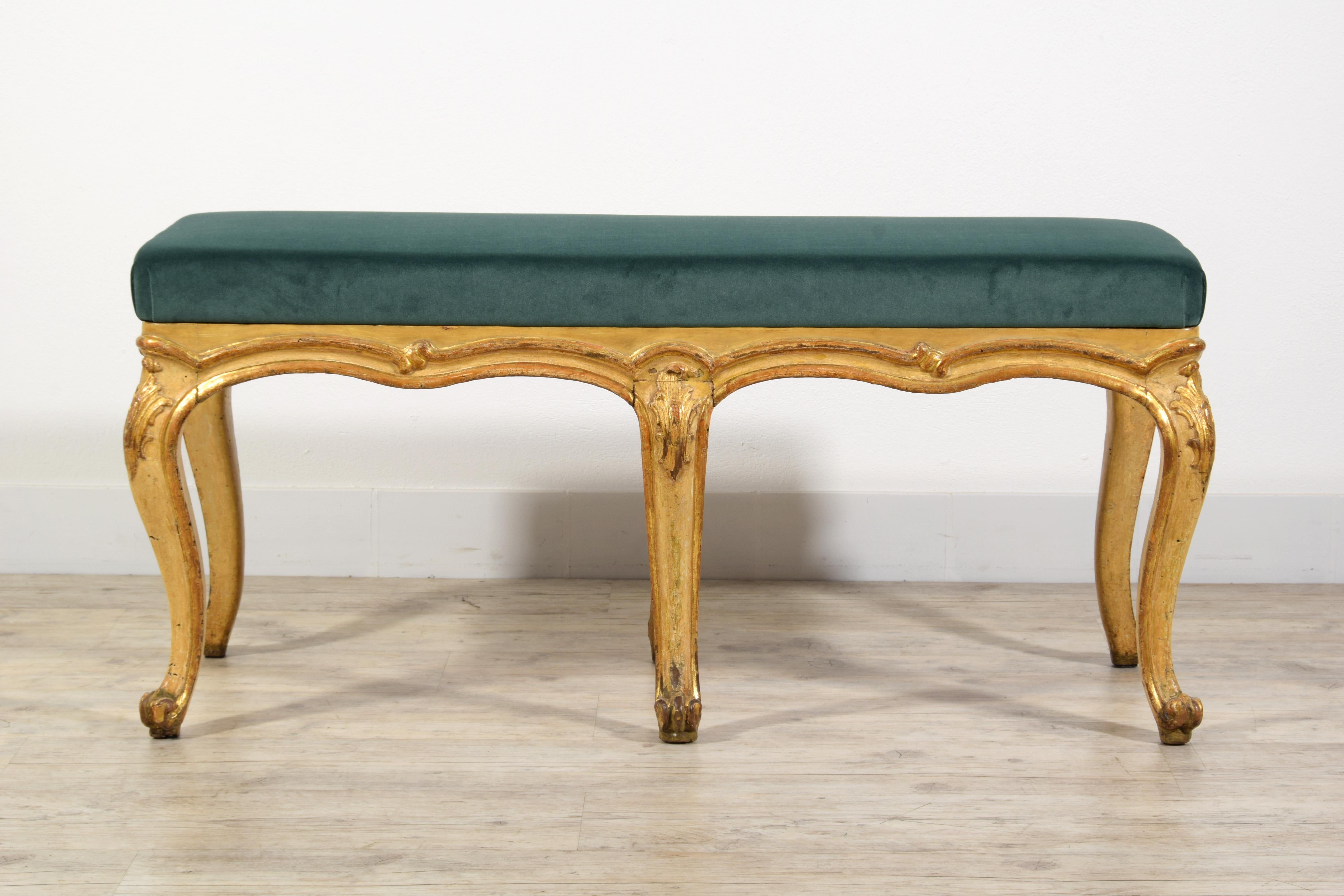 Hand-Carved 18th century, Italian Rococo Lacquered and Gilt Wood Bench  For Sale