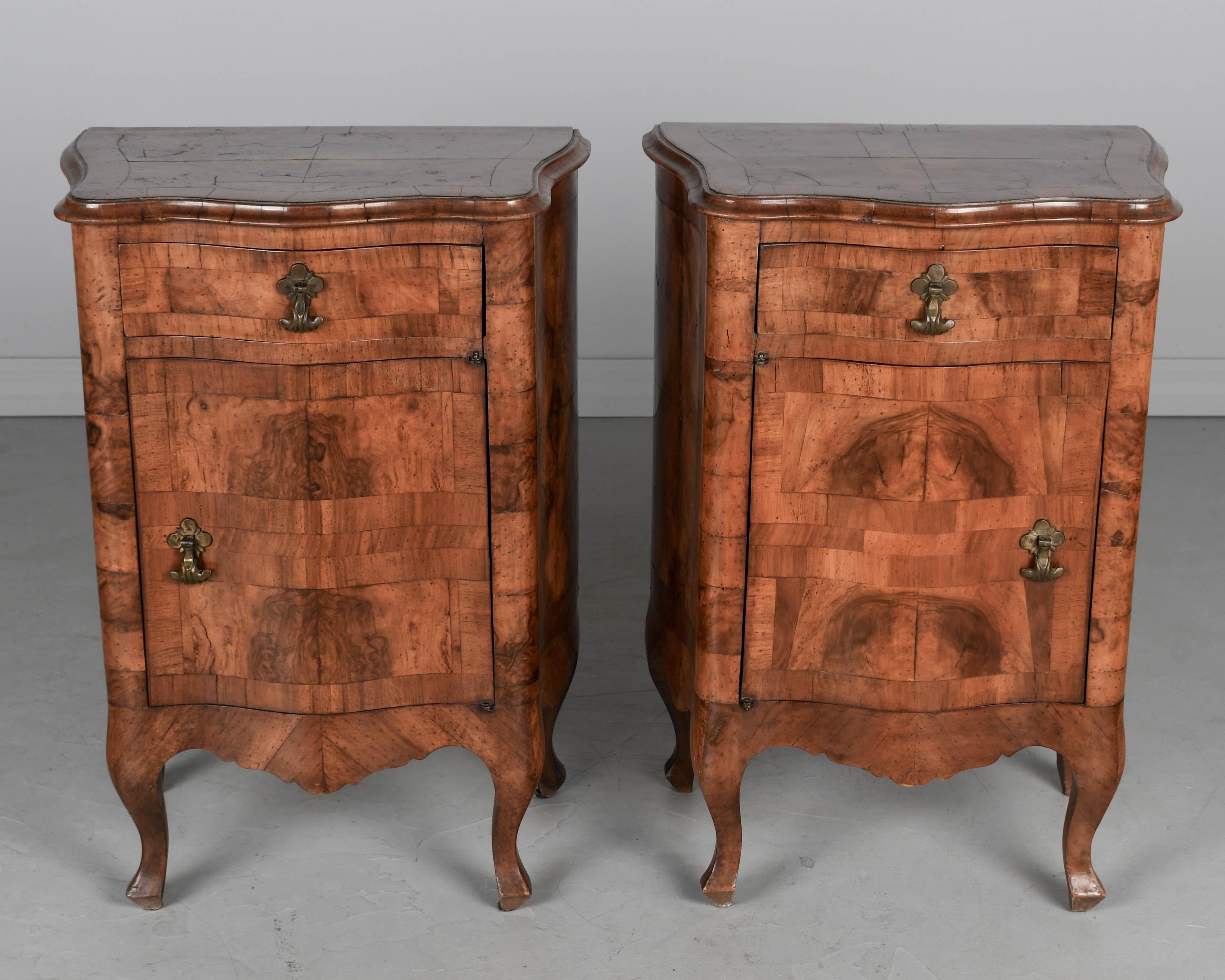 18th Century Italian Rococo Marquetry Comodini Pair In Good Condition For Sale In Winter Park, FL
