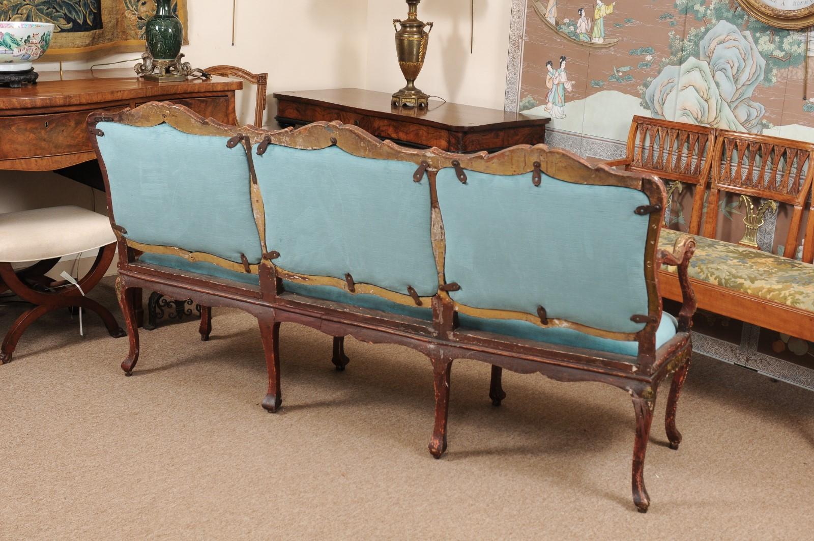 18th Century Italian Rococo Painted Canape au Chasse For Sale 2