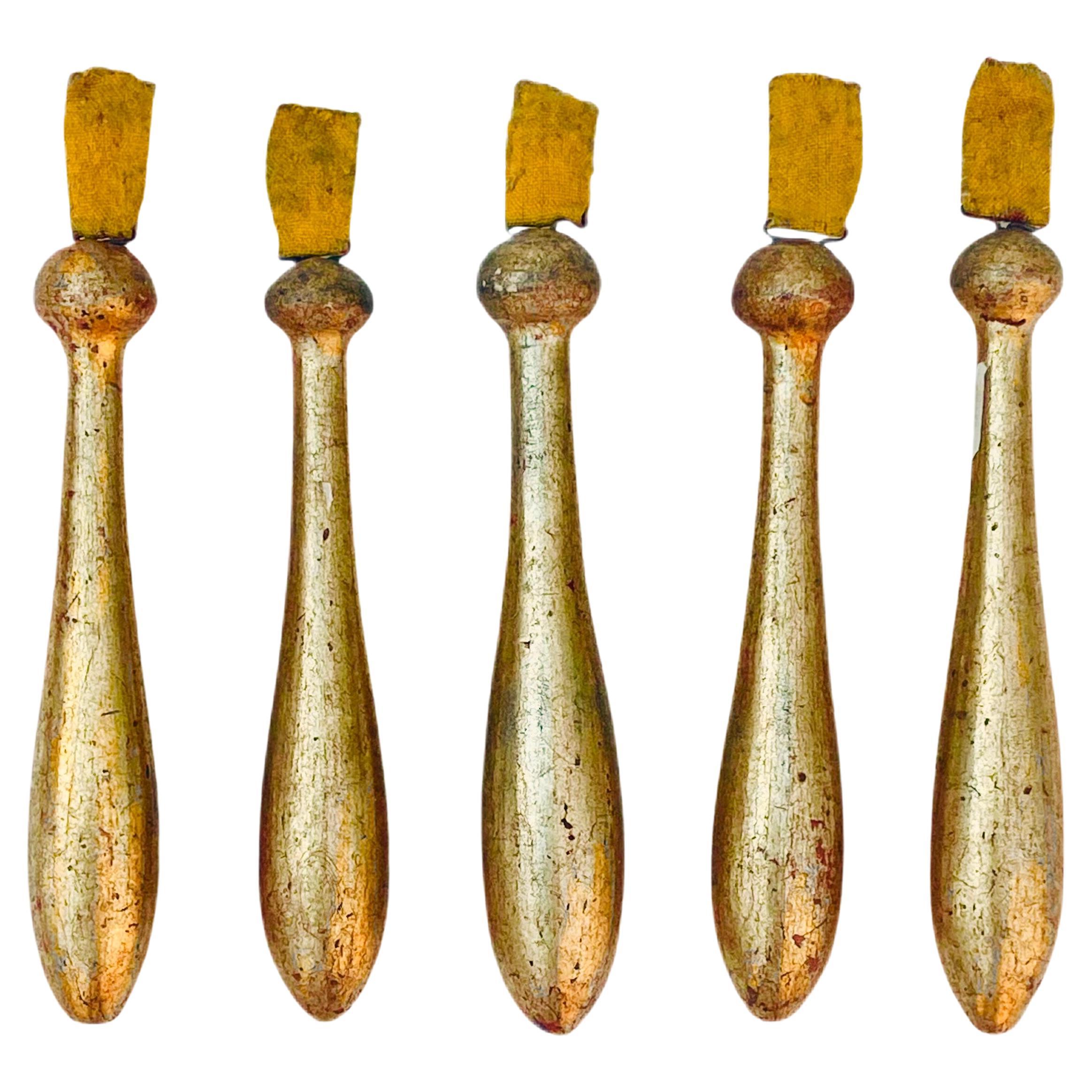 Ornements à pampilles rococo italiens du 18ème siècle avec garniture en or, lot de 5