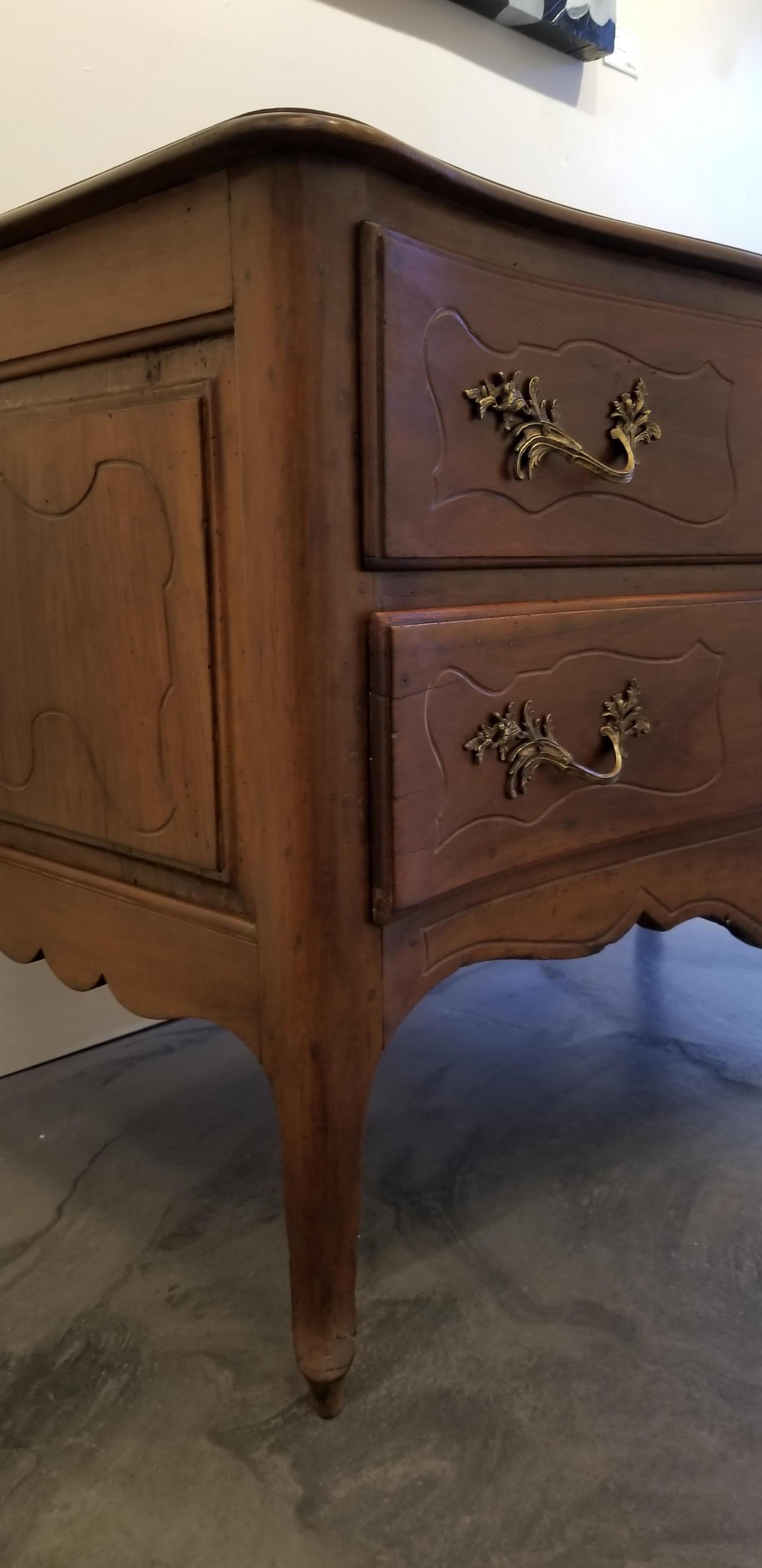 Bronze 18th Century Italian Rococo Walnut and Olivewood Commode For Sale