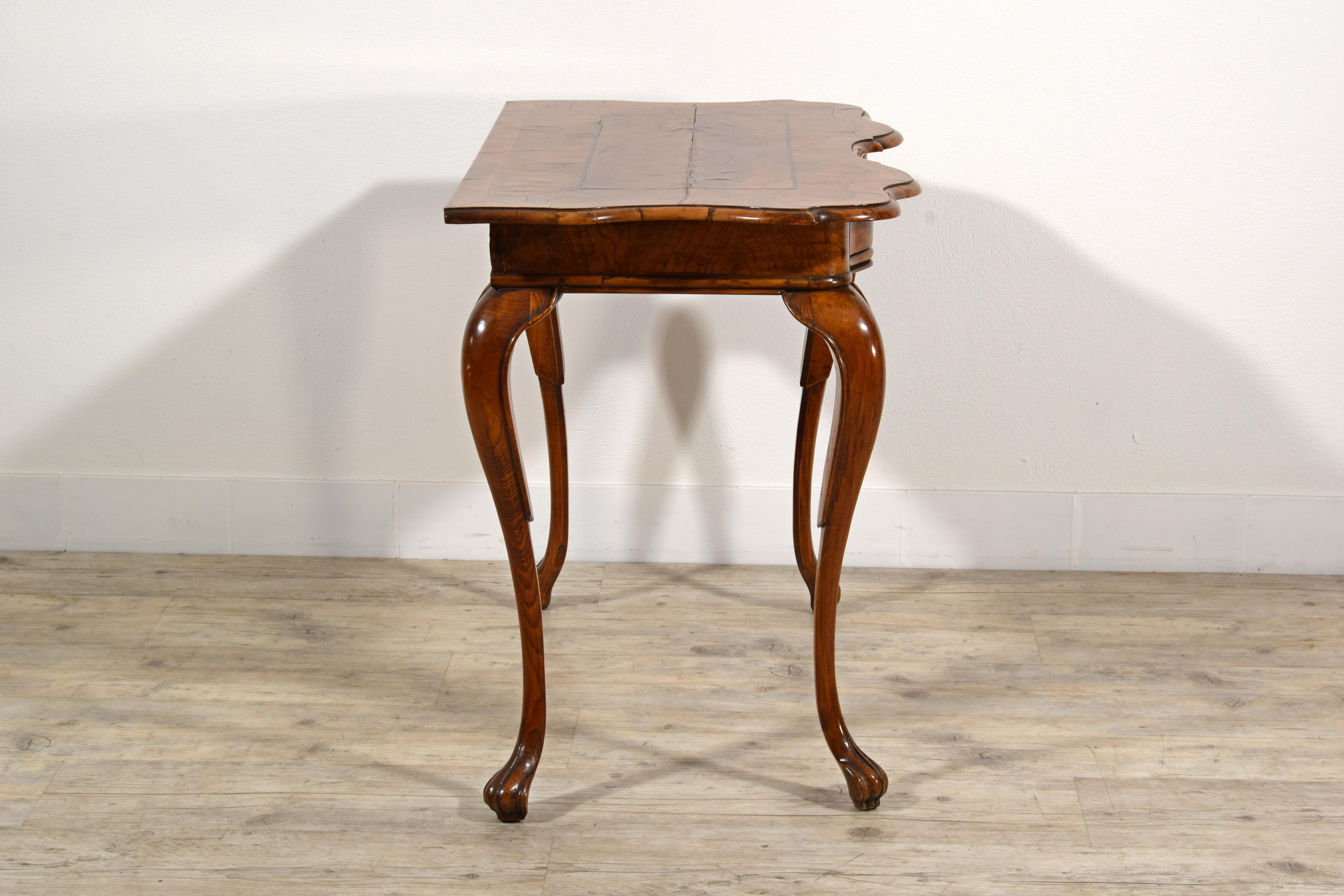 18. Jahrhundert, Italienischer Rokoko Wood Konsolentisch im Angebot 13