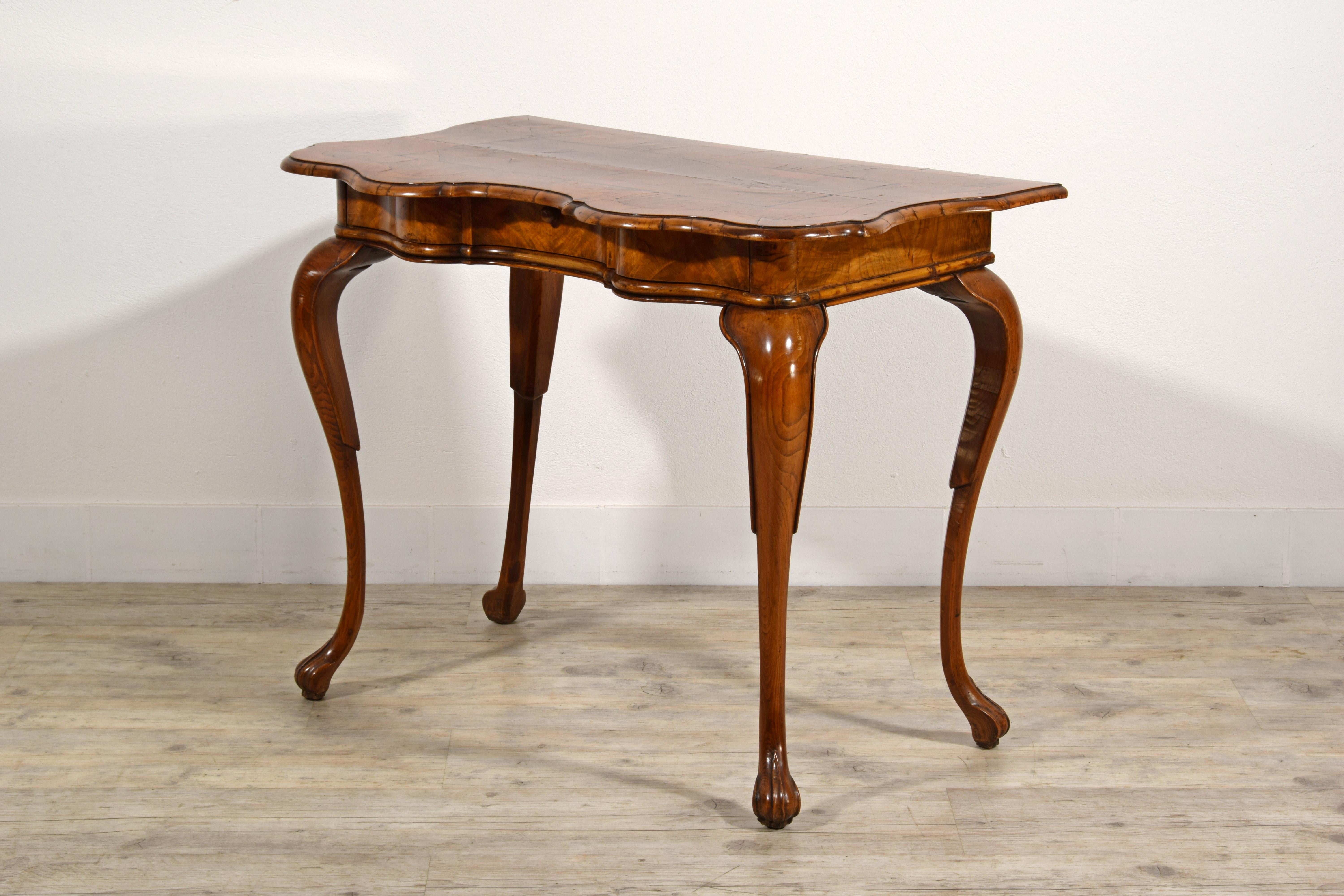18. Jahrhundert, Italienischer Rokoko Wood Konsolentisch (Holz) im Angebot