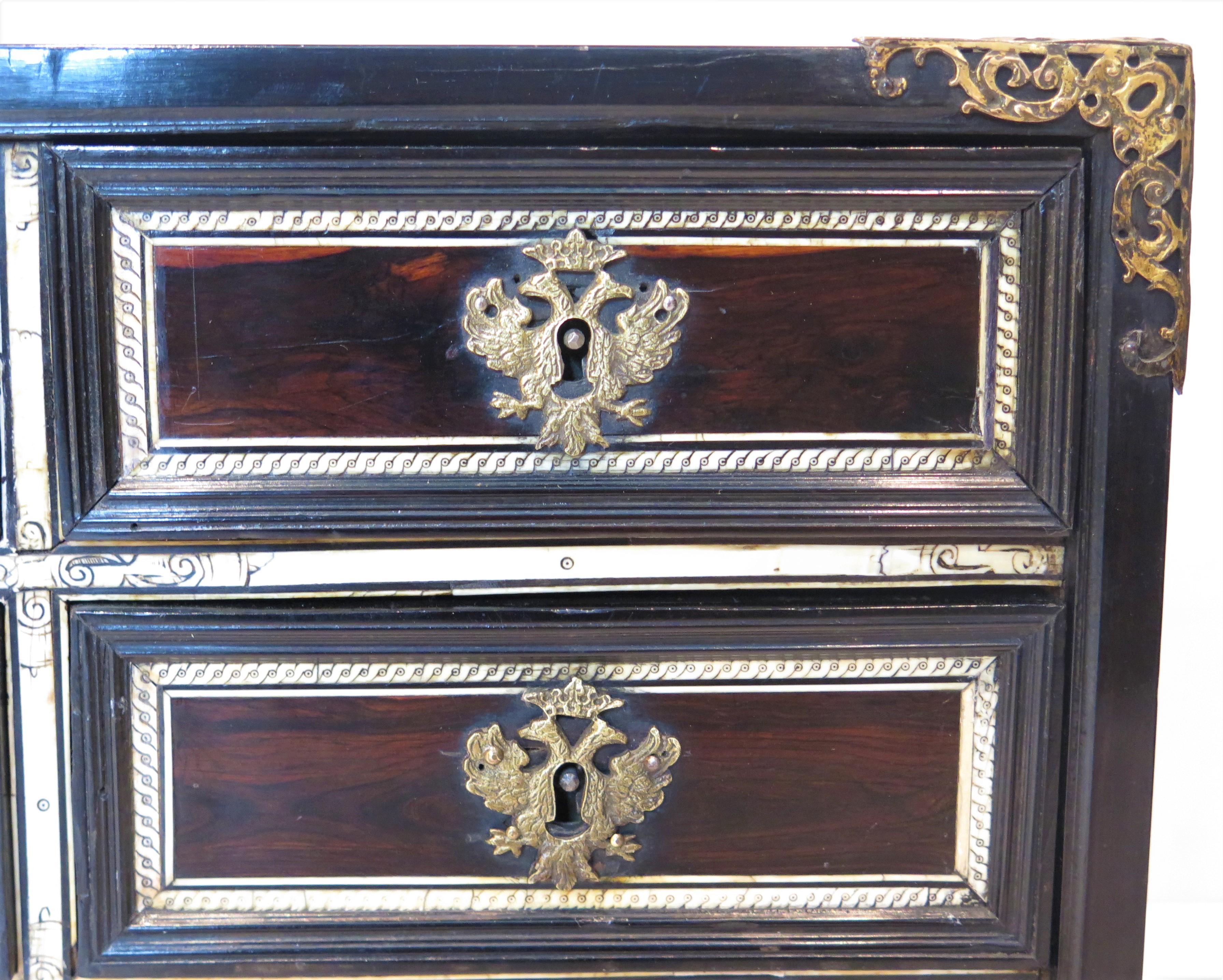 18th Century Italian Rosewood Table Cabinet (Vargueño or Papelera) For Sale 3