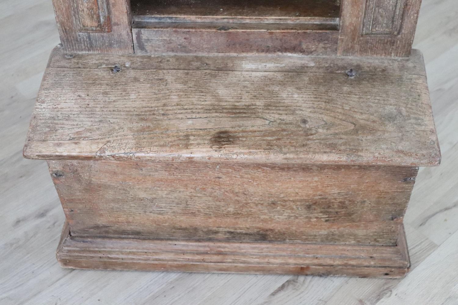 Late 18th Century 18th Century Italian Rustic Antique Kneeler in Larch Wood For Sale