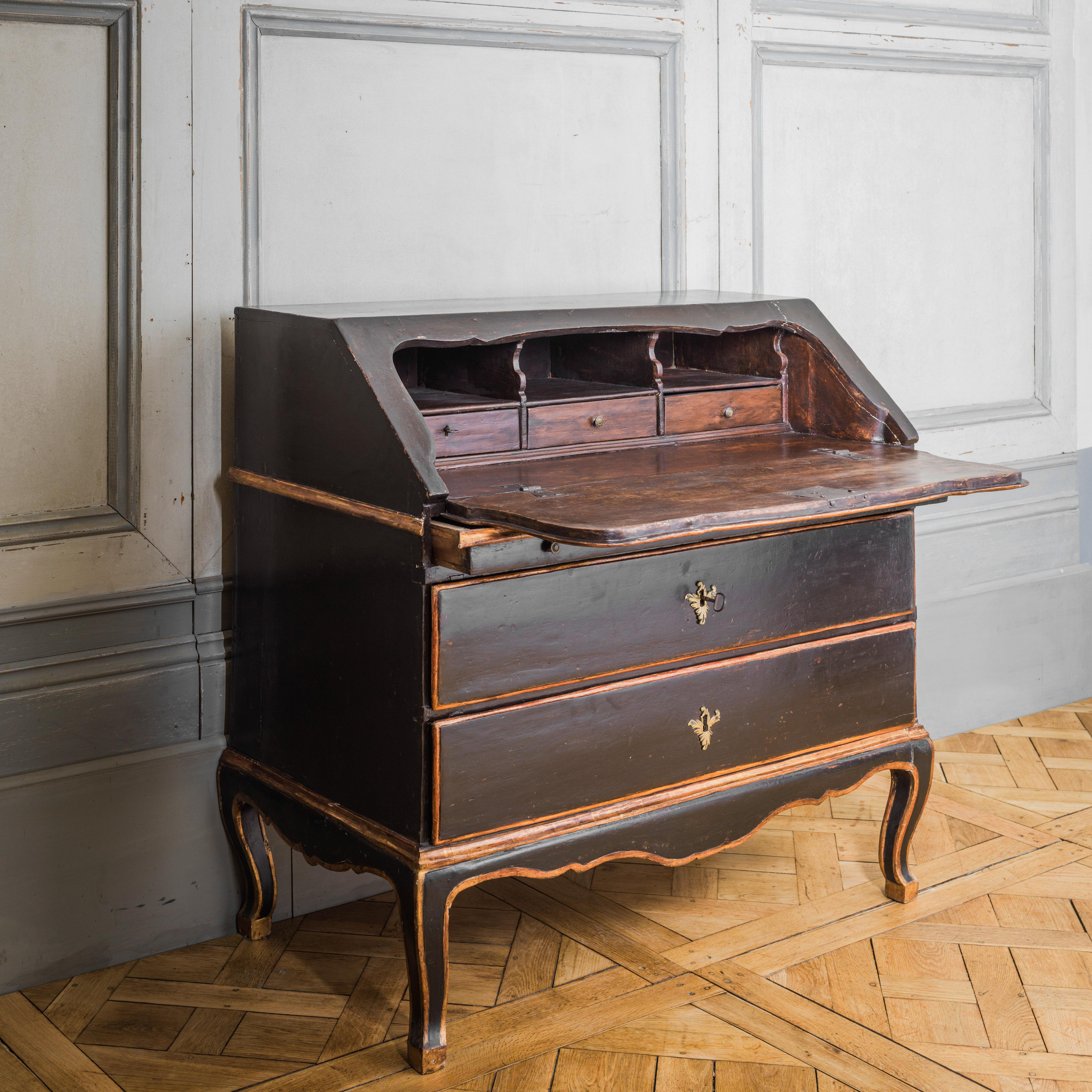 Louis XV 18th Century Italian Scriban For Sale