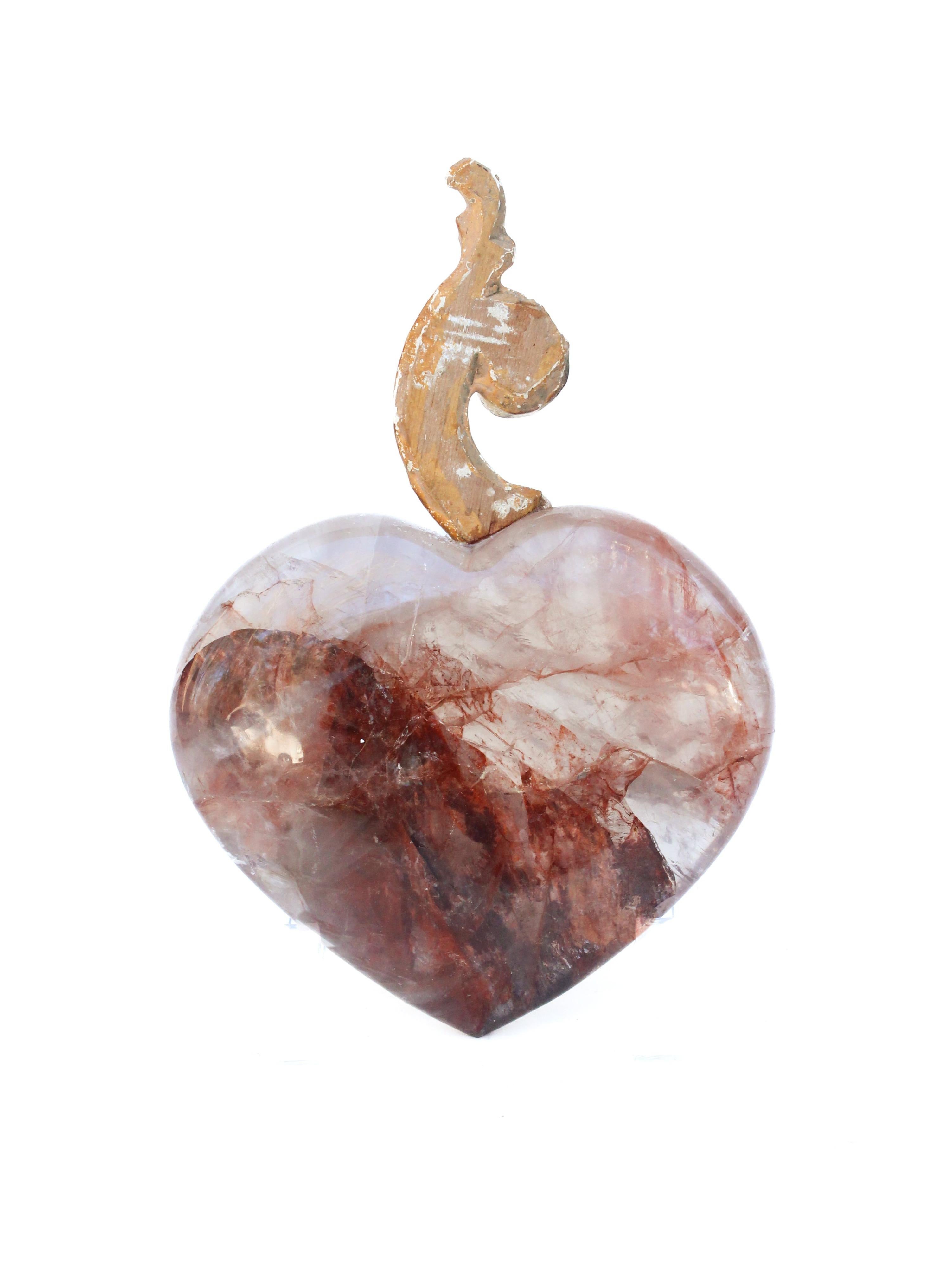18th Century Italian Scroll Fragment on a Red and White Hematoid Quartz Heart In Good Condition For Sale In Dublin, Dalkey