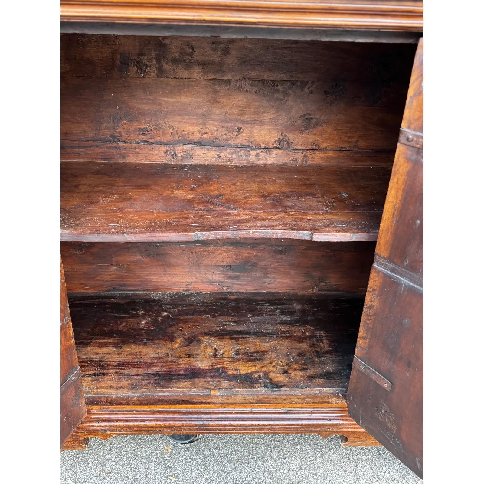 Legno Server italiano del XVIII secolo in vendita