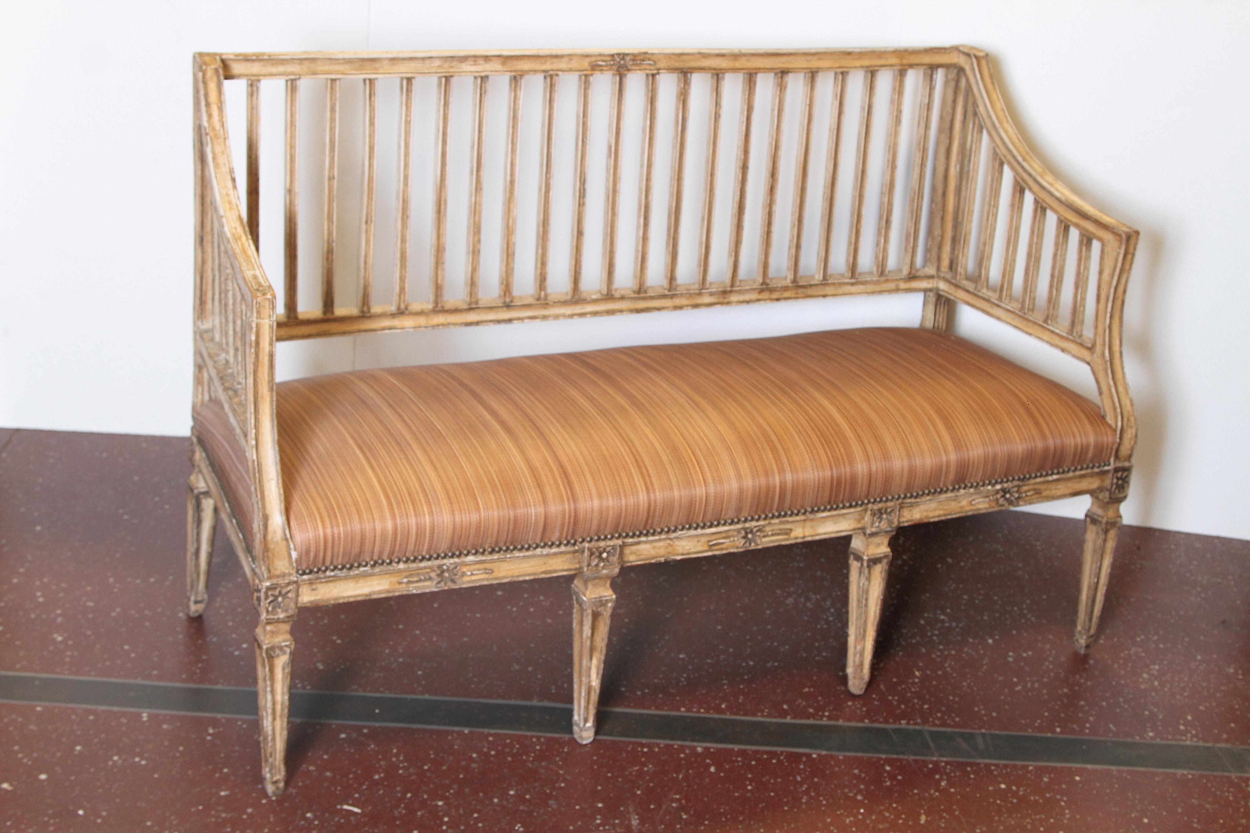 18th Century Italian Settee 4