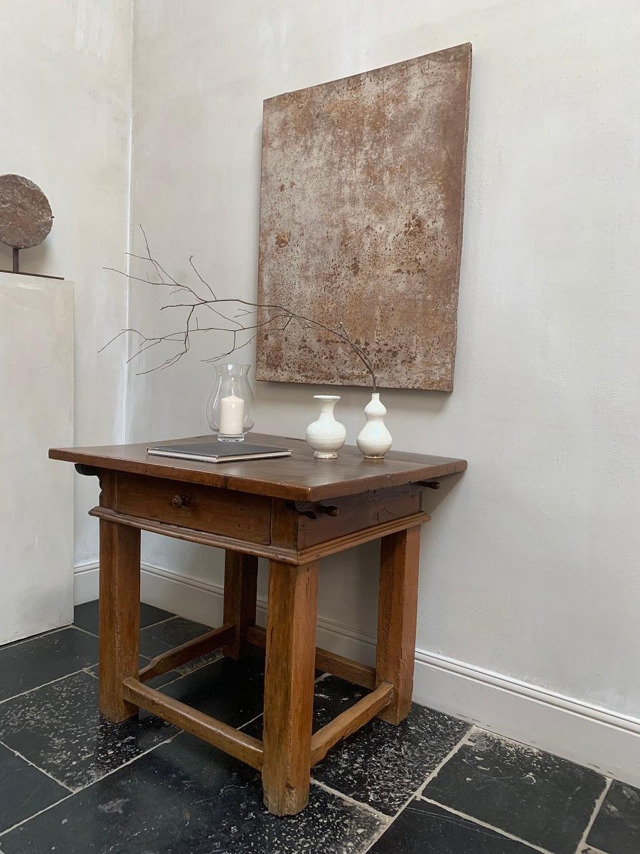 Hand-Crafted 18th Century Italian Side Table Rent Table For Sale