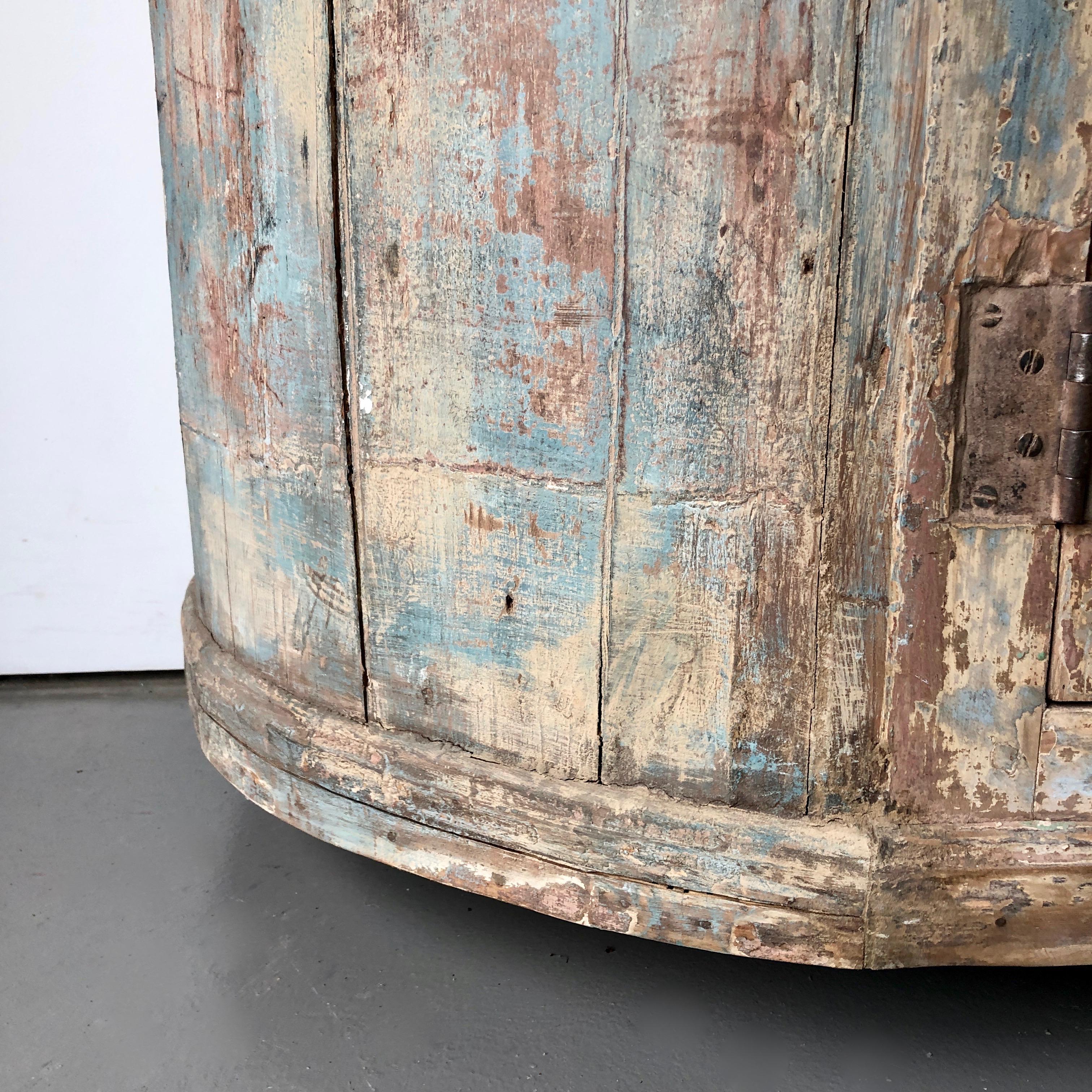 18th century Italian Sideboard 5
